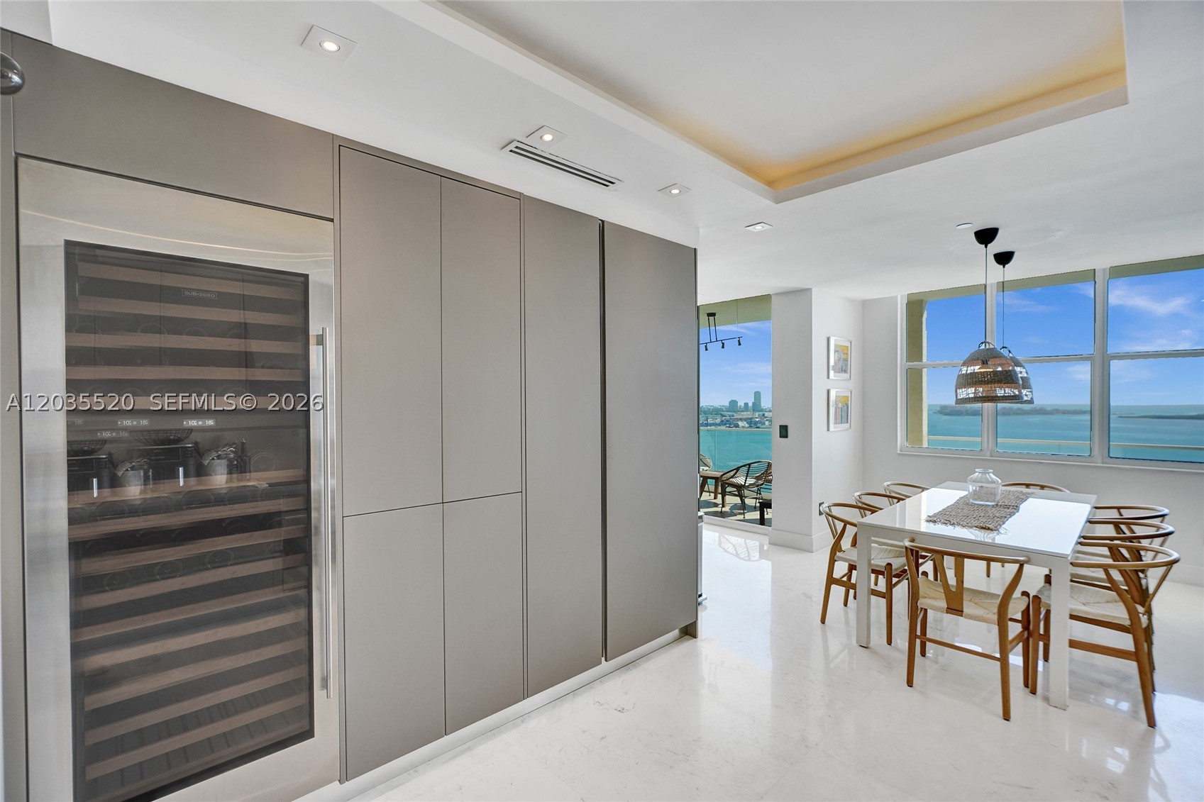 800 Claughton Island Dr #3101, Miami FL 33131
