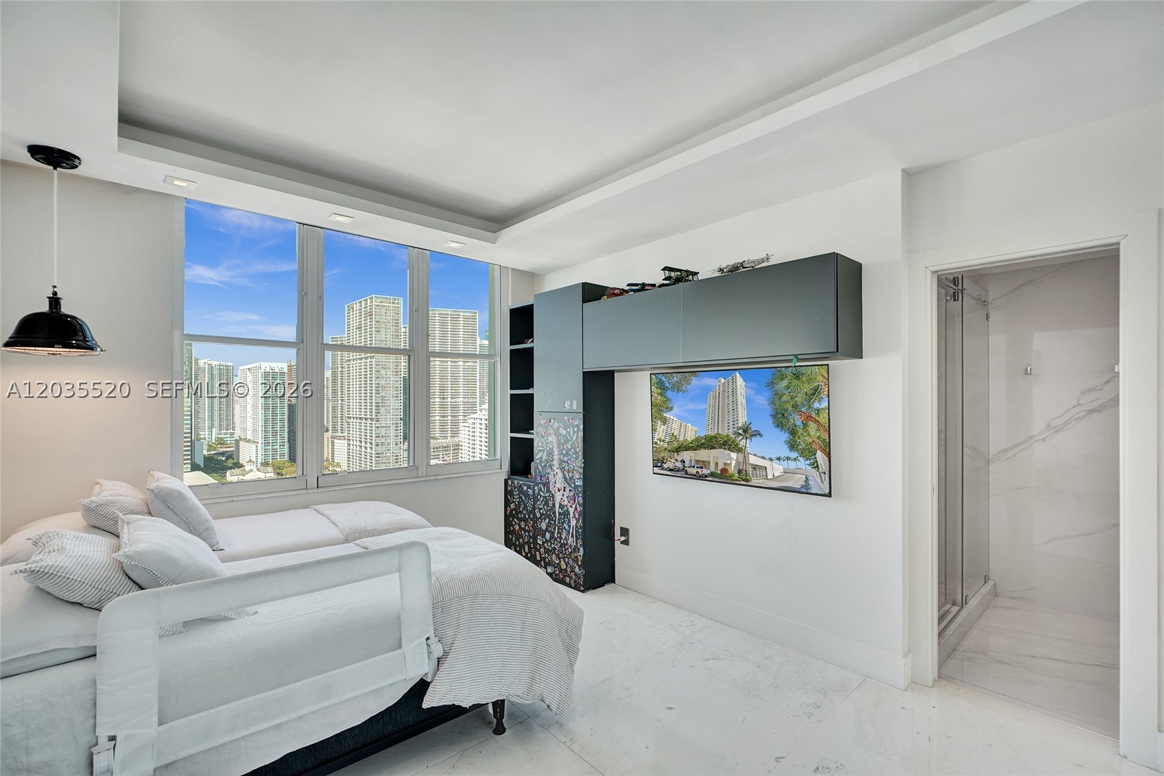 800 Claughton Island Dr #3101, Miami FL 33131