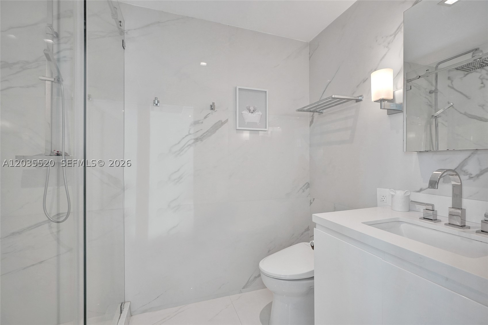 800 Claughton Island Dr #3101, Miami FL 33131