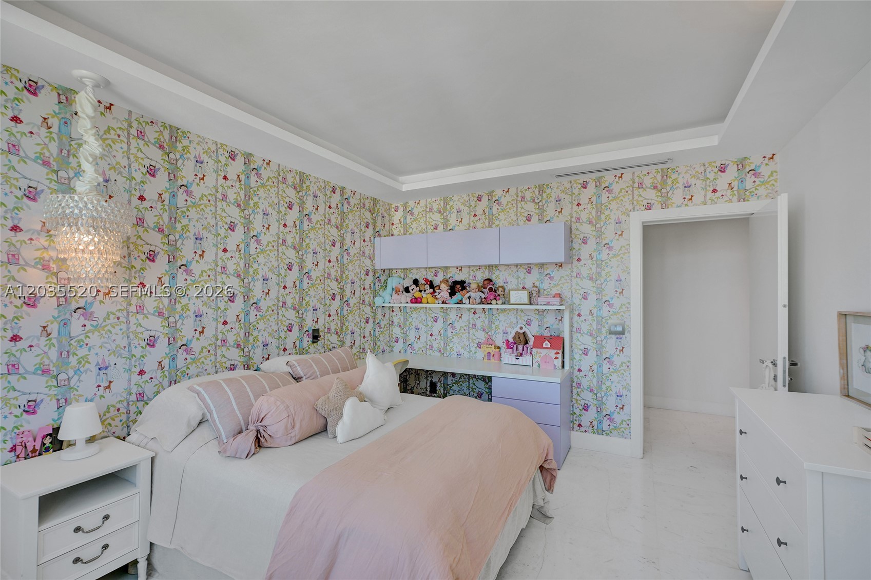 800 Claughton Island Dr #3101, Miami FL 33131