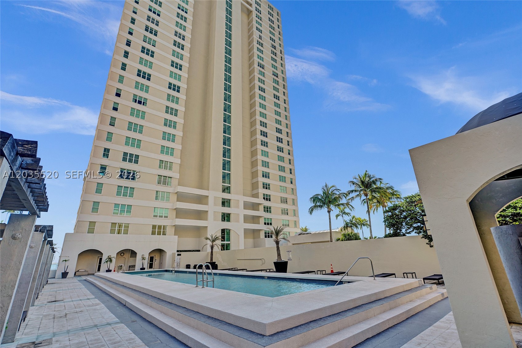800 Claughton Island Dr #3101, Miami FL 33131