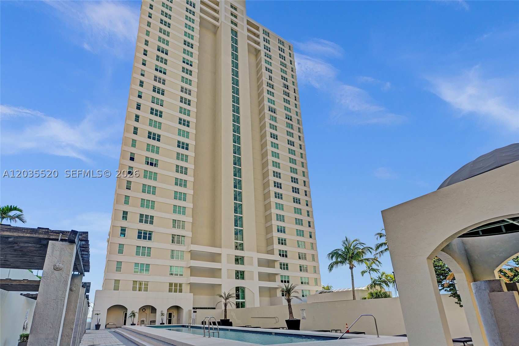 800 Claughton Island Dr #3101, Miami FL 33131