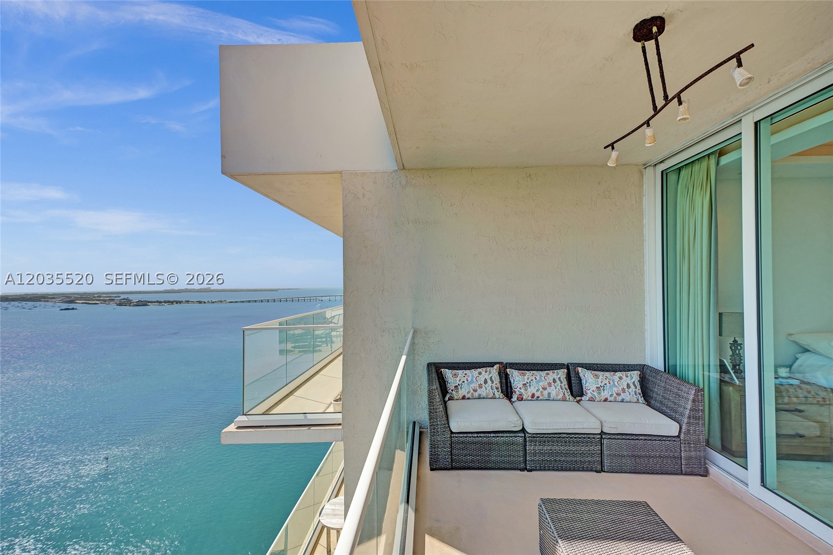 800 Claughton Island Dr #3101, Miami FL 33131