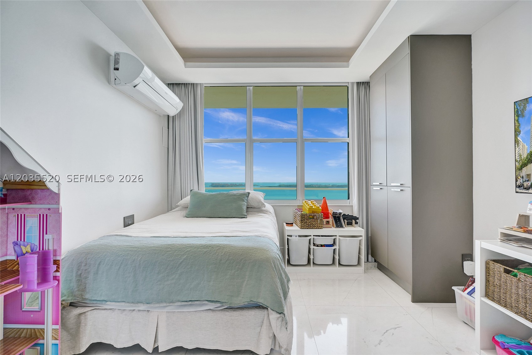 800 Claughton Island Dr #3101, Miami FL 33131
