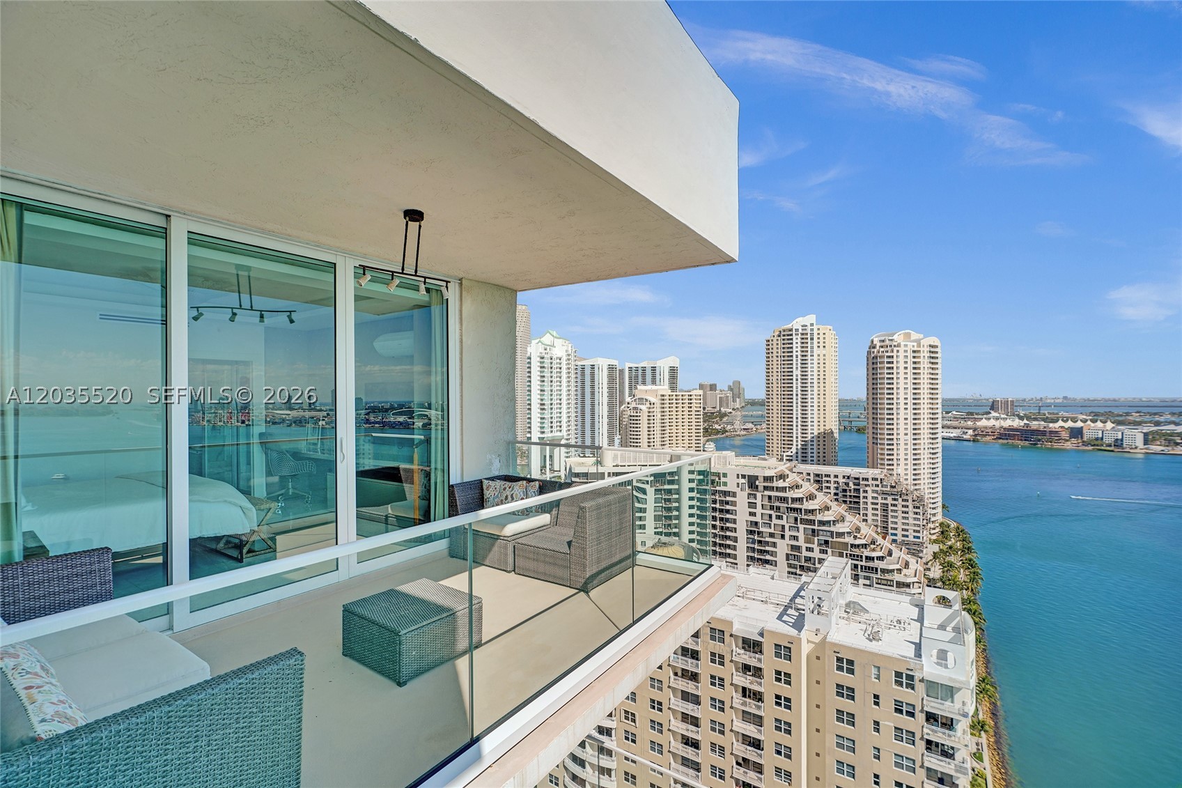 800 Claughton Island Dr #3101, Miami FL 33131