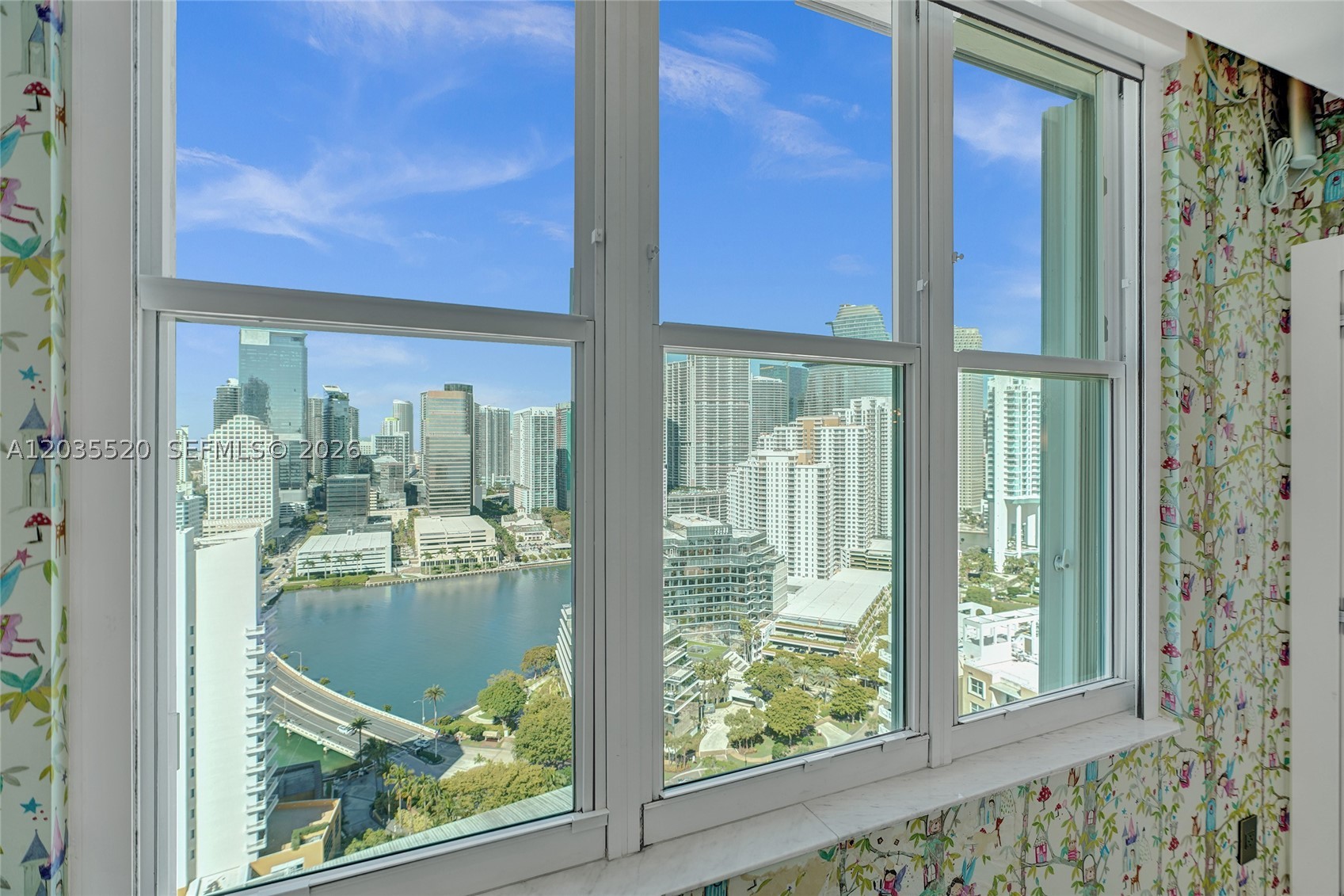 800 Claughton Island Dr #3101, Miami FL 33131