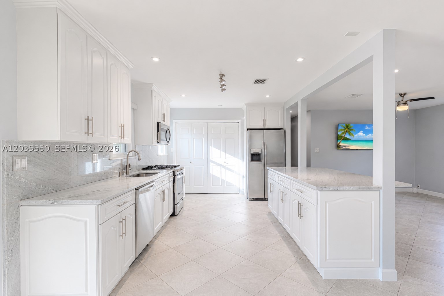 6255 SW 62nd Ct, South Miami FL 33143
