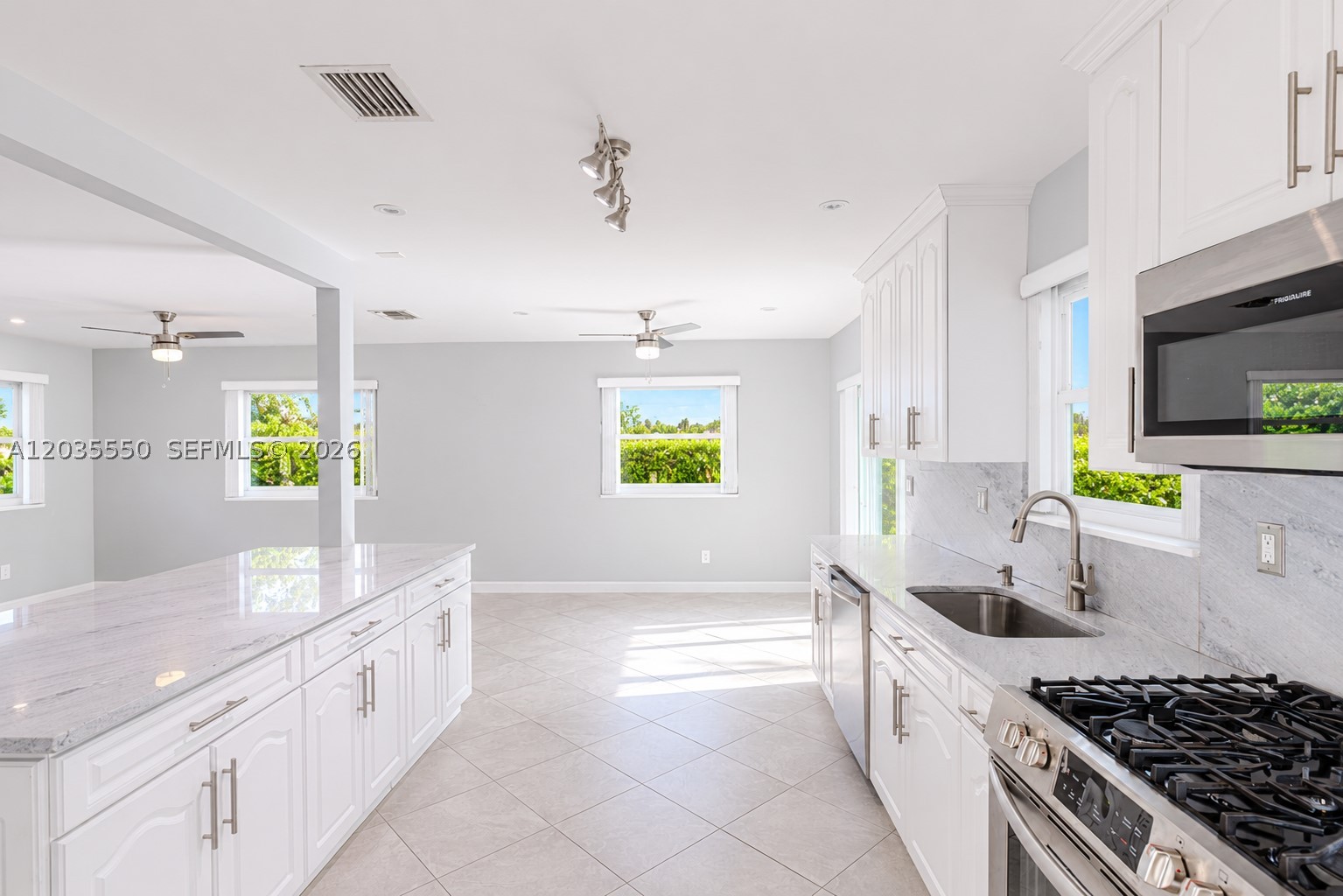 6255 SW 62nd Ct, South Miami FL 33143