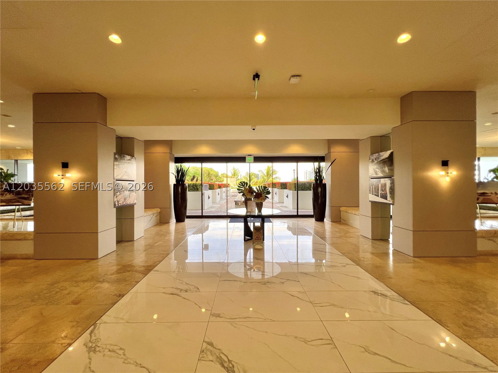 1000 W Island Blvd #3010, Aventura FL 33160