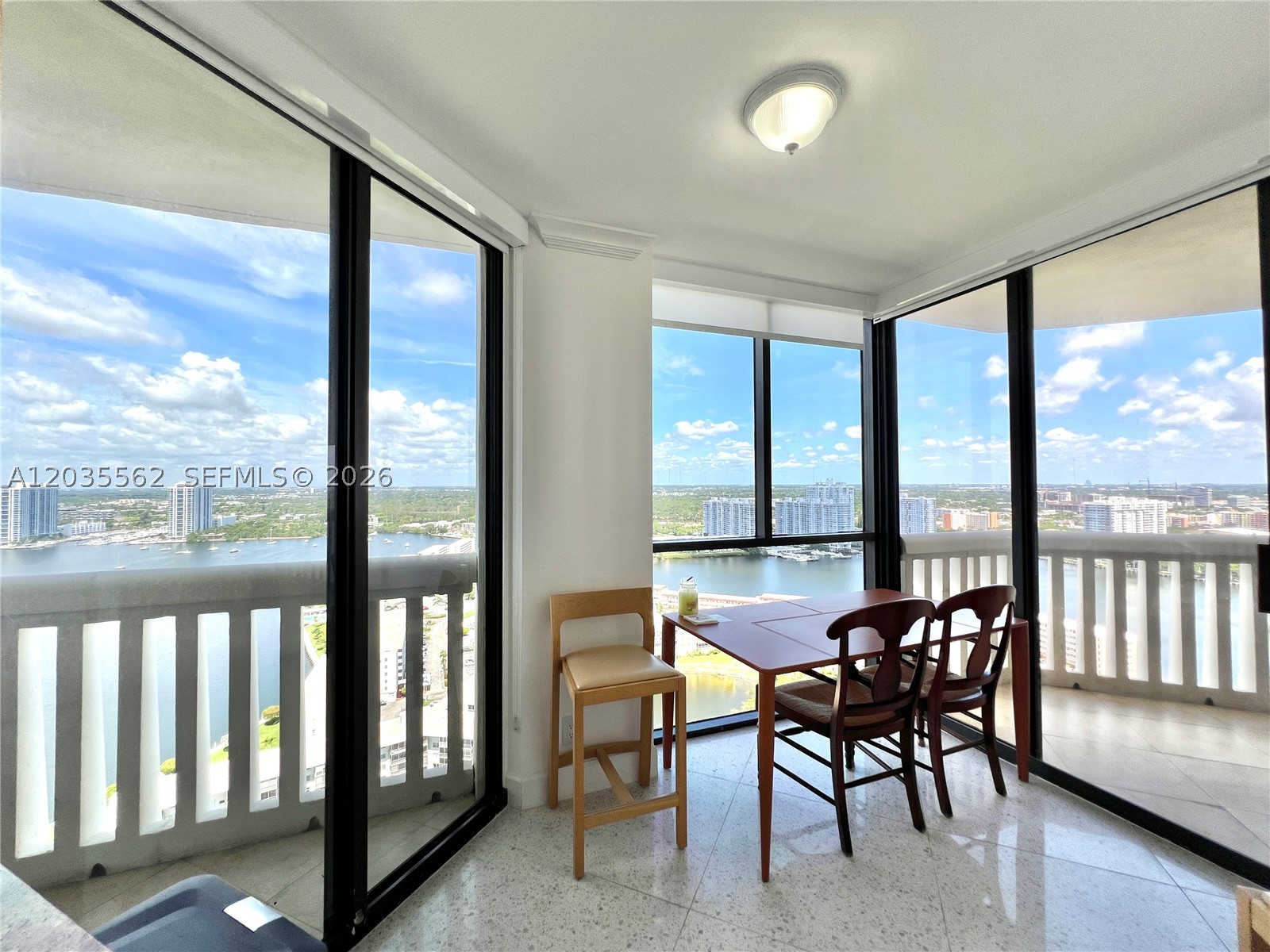 1000 W Island Blvd #3010, Aventura FL 33160