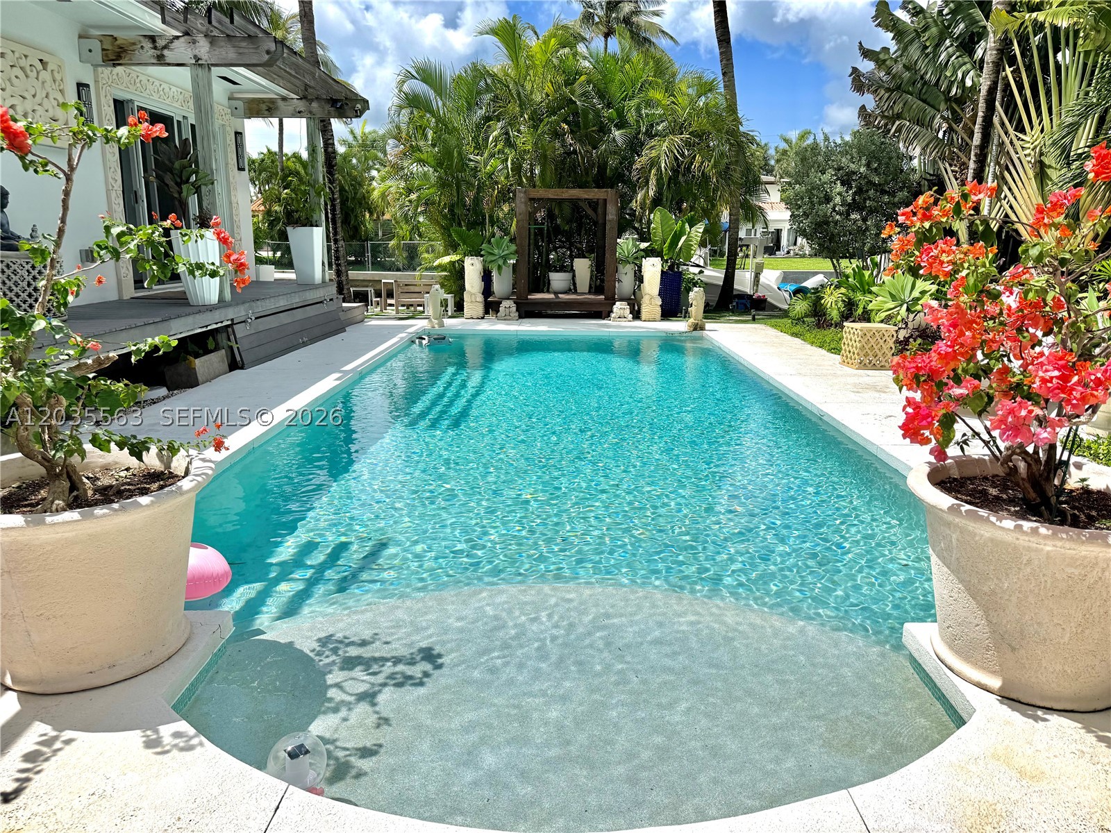 1460 Cleveland Rd, Miami Beach FL 33141