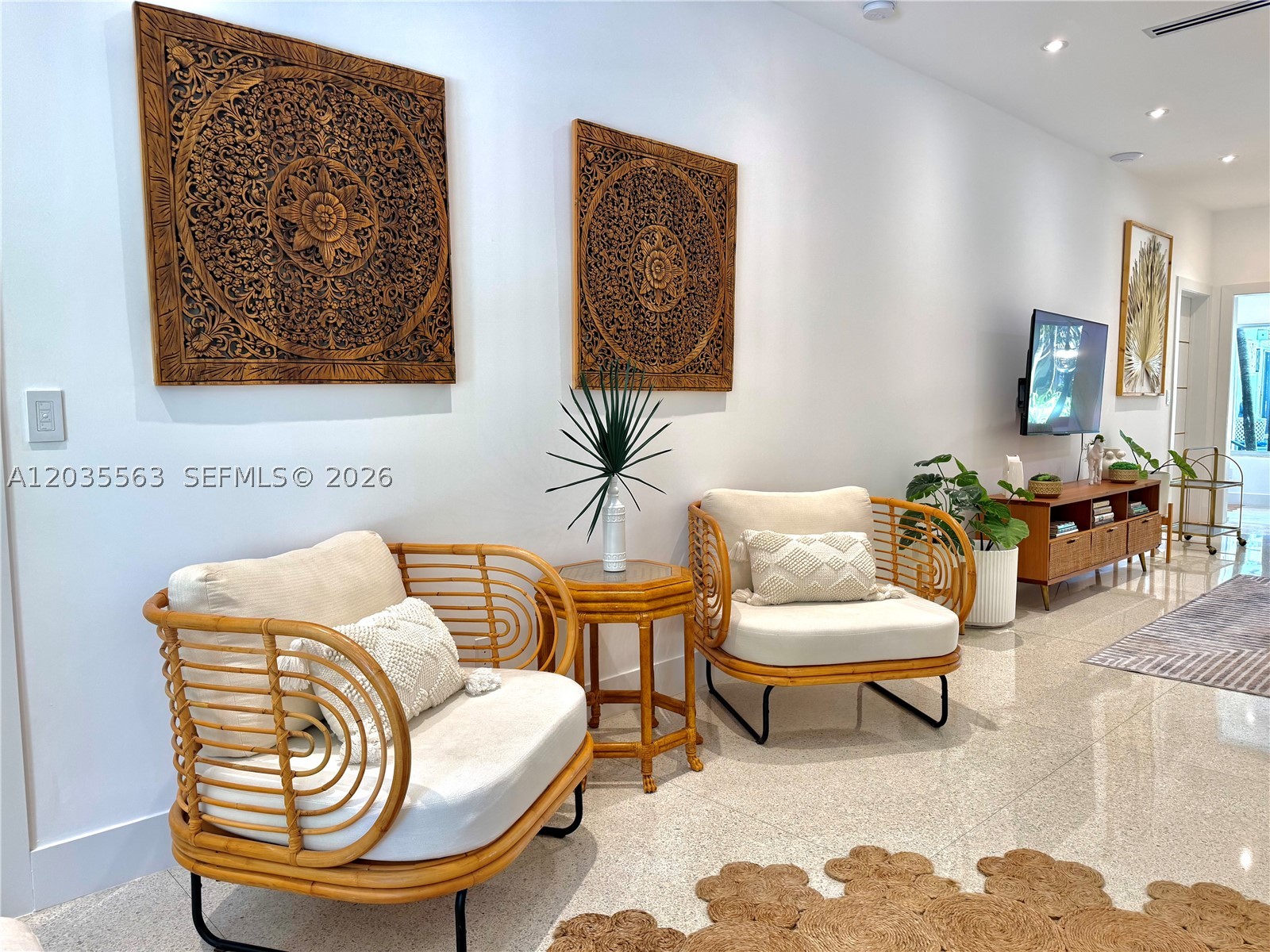 1460 Cleveland Rd, Miami Beach FL 33141