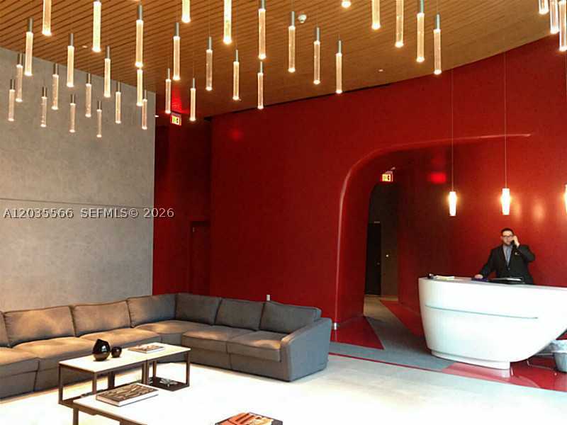 1100 S MIAMI AV #4001, Miami FL 33130