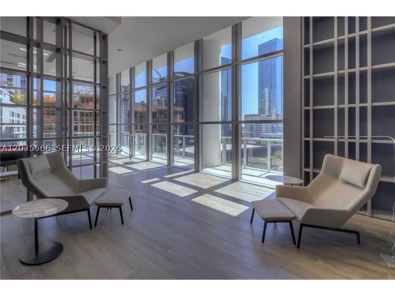 1100 S MIAMI AV #4001, Miami FL 33130
