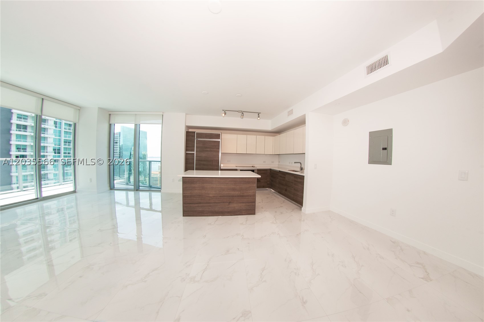 1100 S MIAMI AV #4001, Miami FL 33130