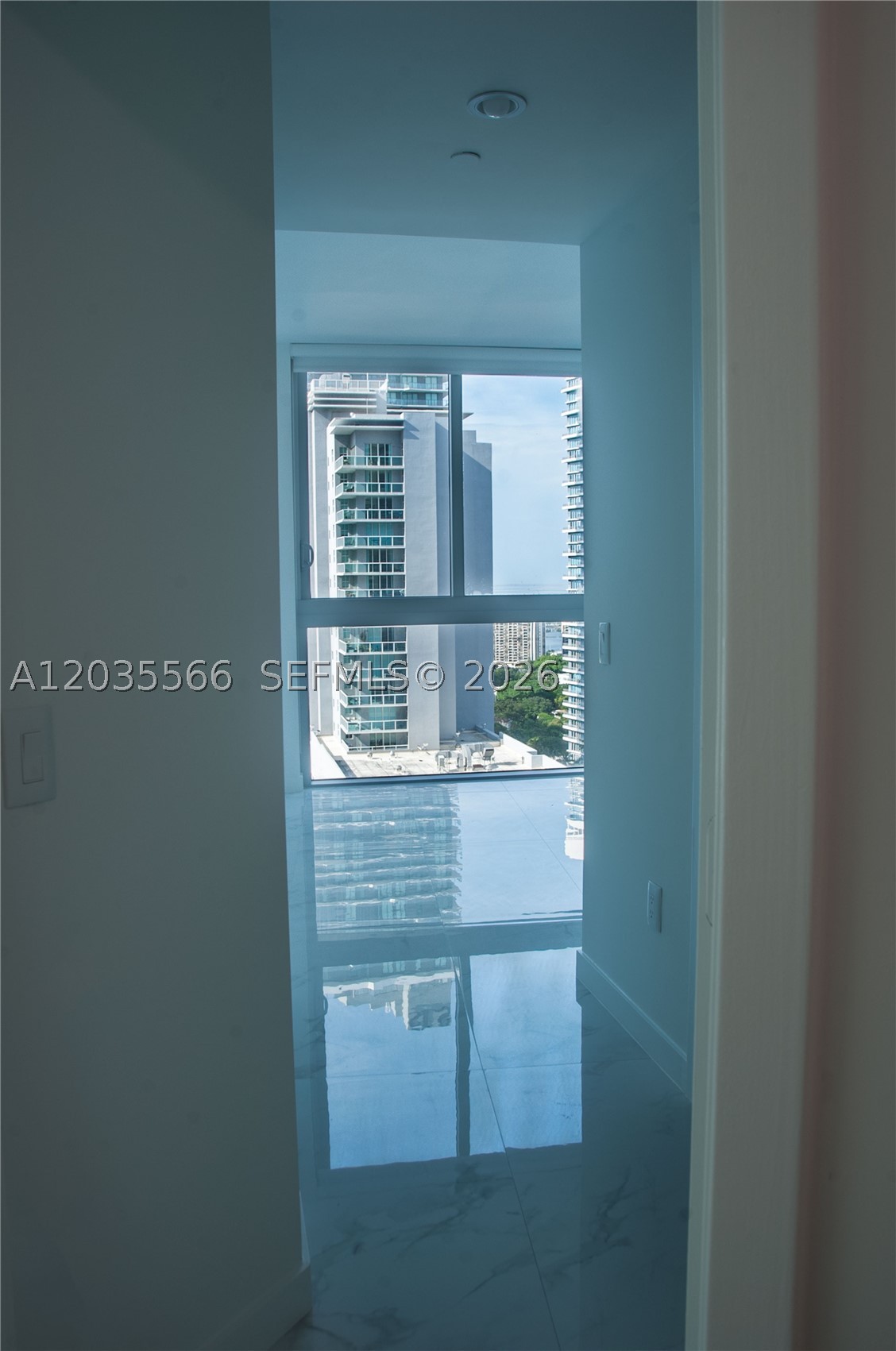 1100 S MIAMI AV #4001, Miami FL 33130