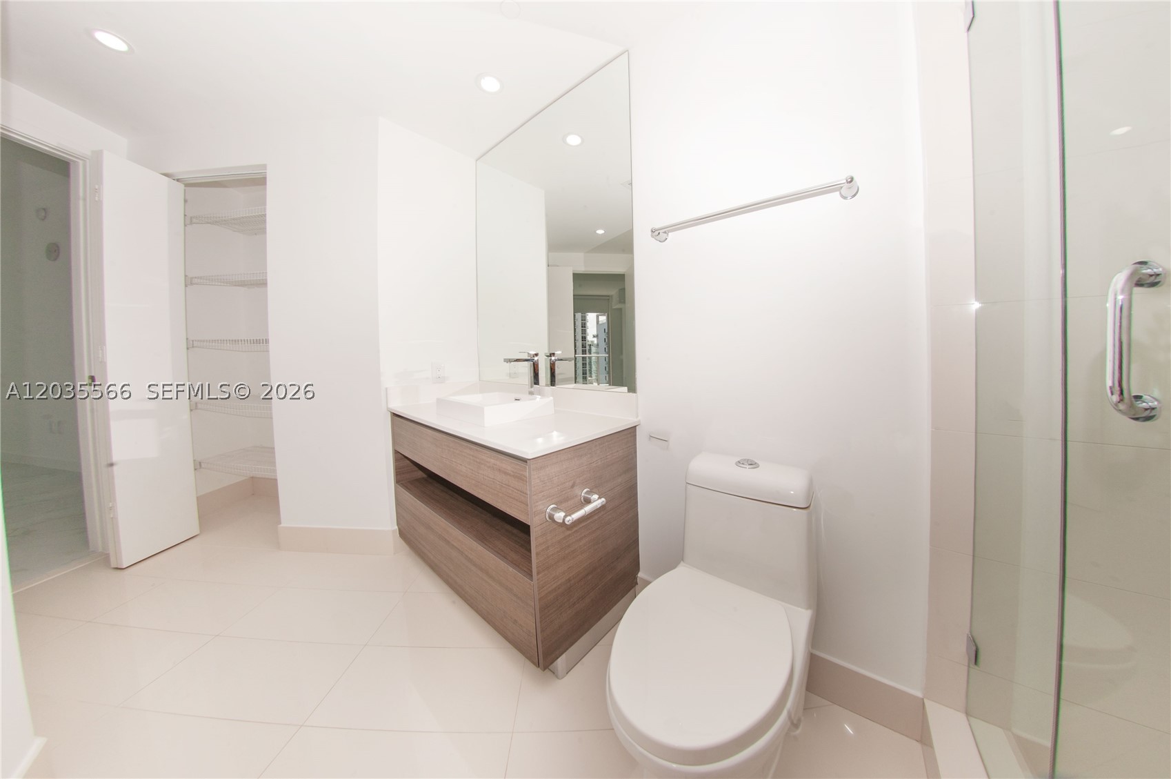 1100 S MIAMI AV #4001, Miami FL 33130