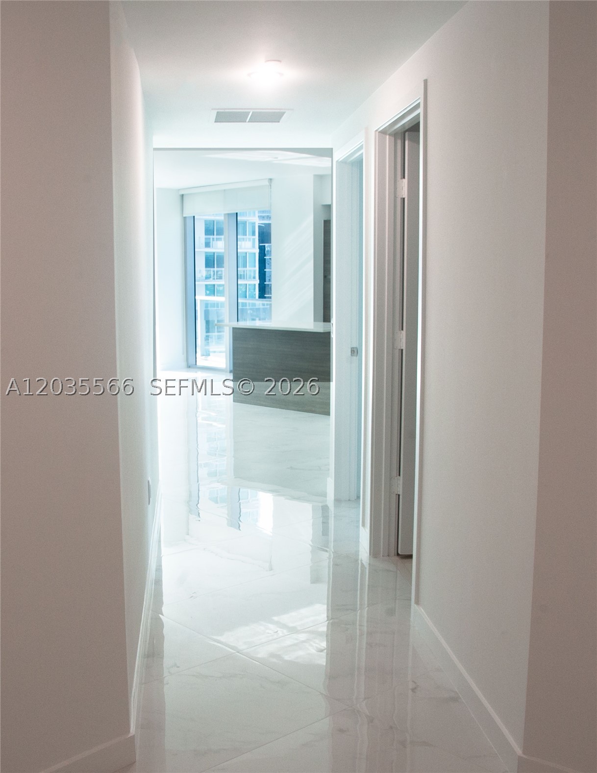 1100 S MIAMI AV #4001, Miami FL 33130