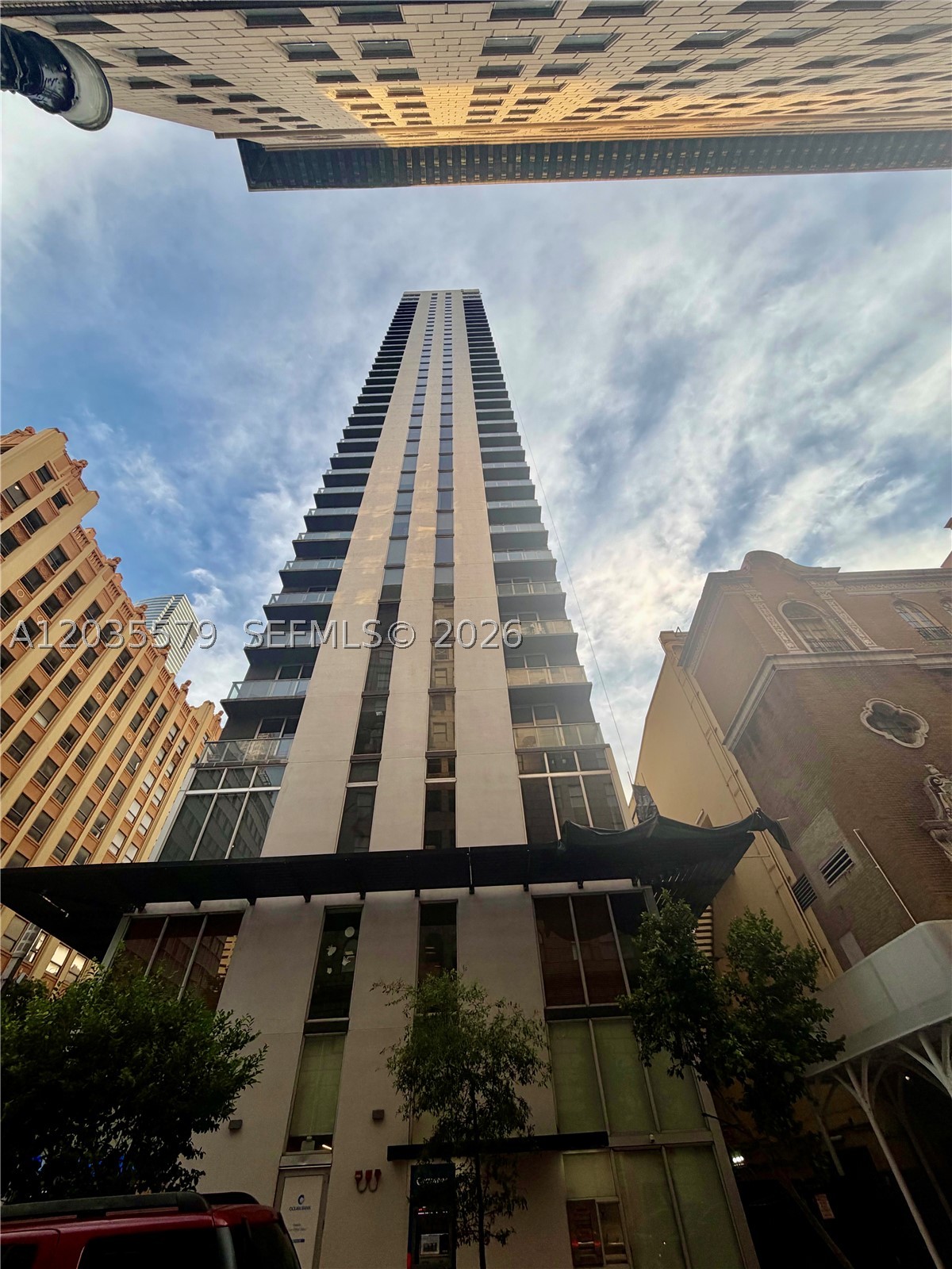 151 SE 1st St #408, Miami FL 33131