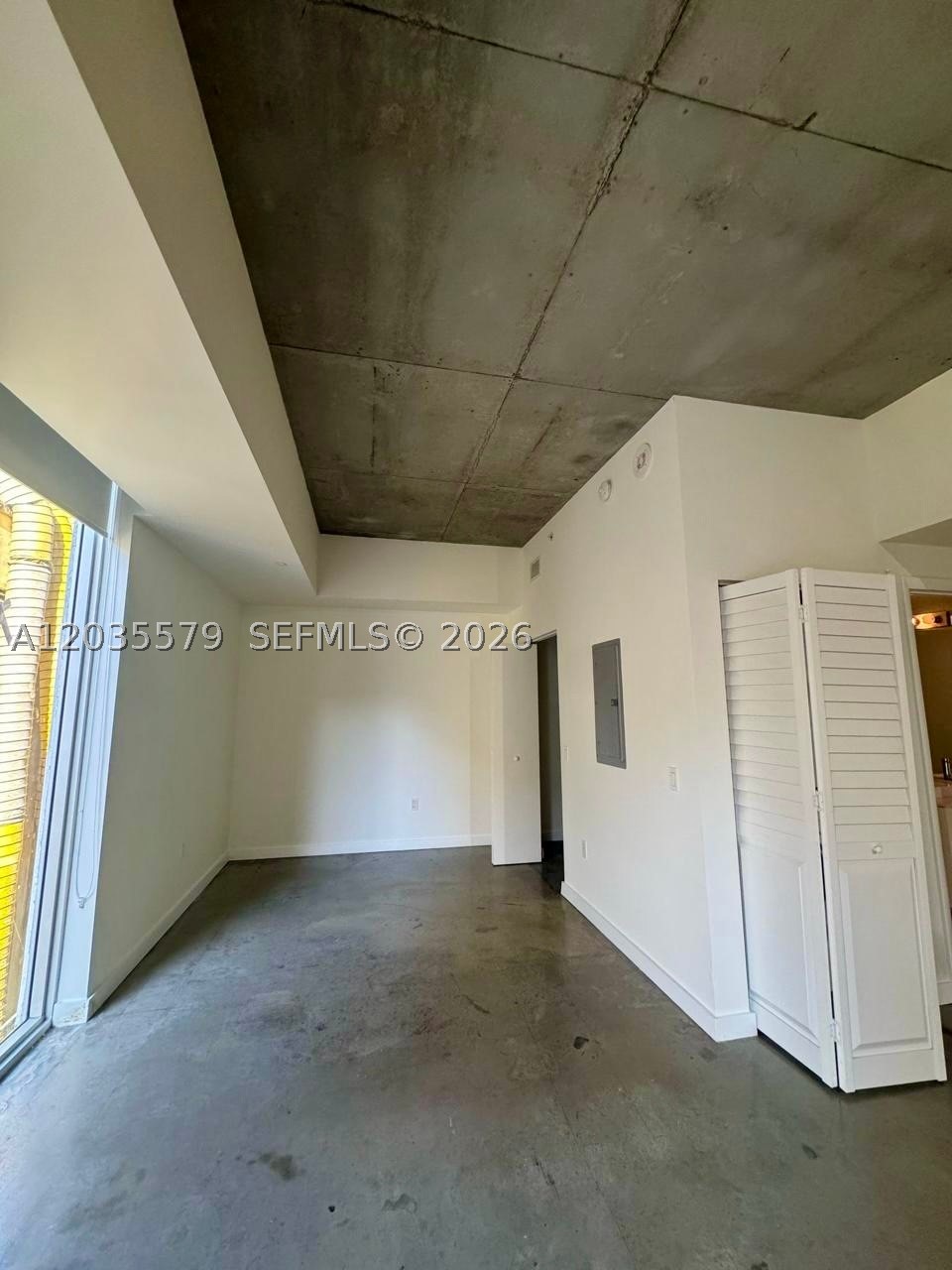 151 SE 1st St #408, Miami FL 33131