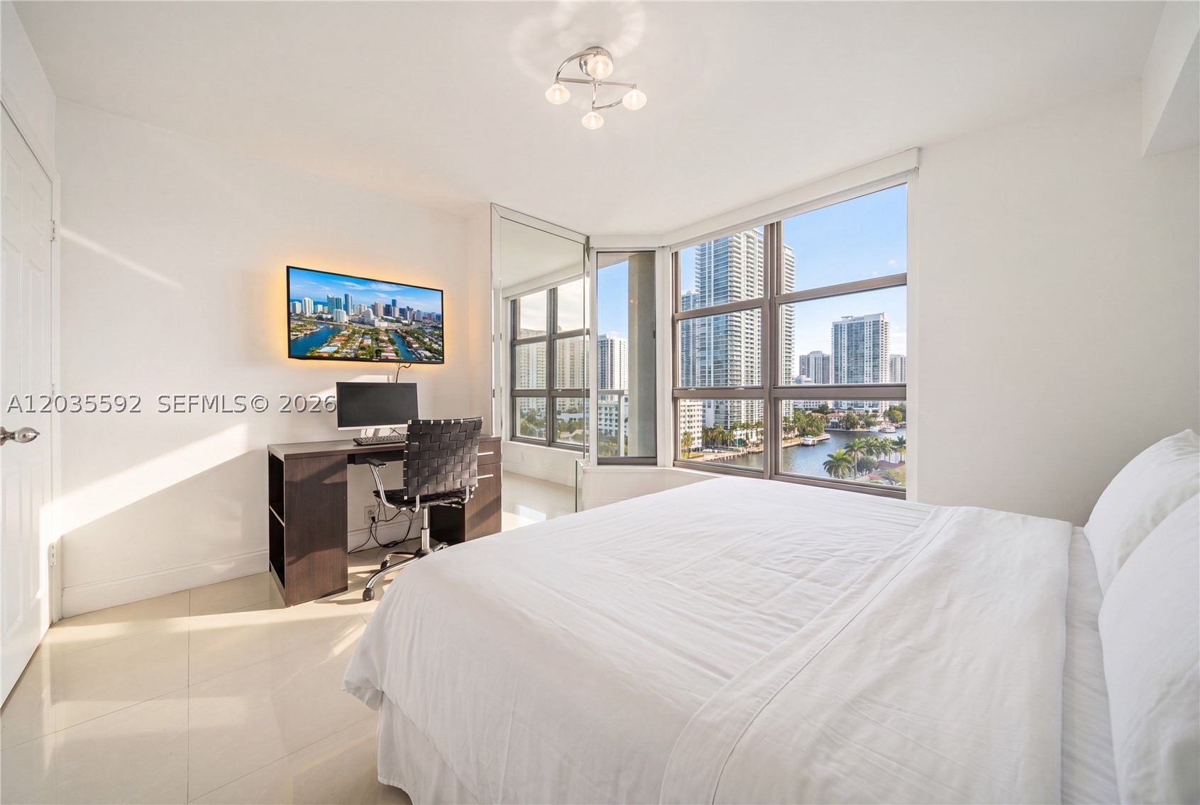3530 Mystic Pointe Dr #2013, Aventura FL 33180