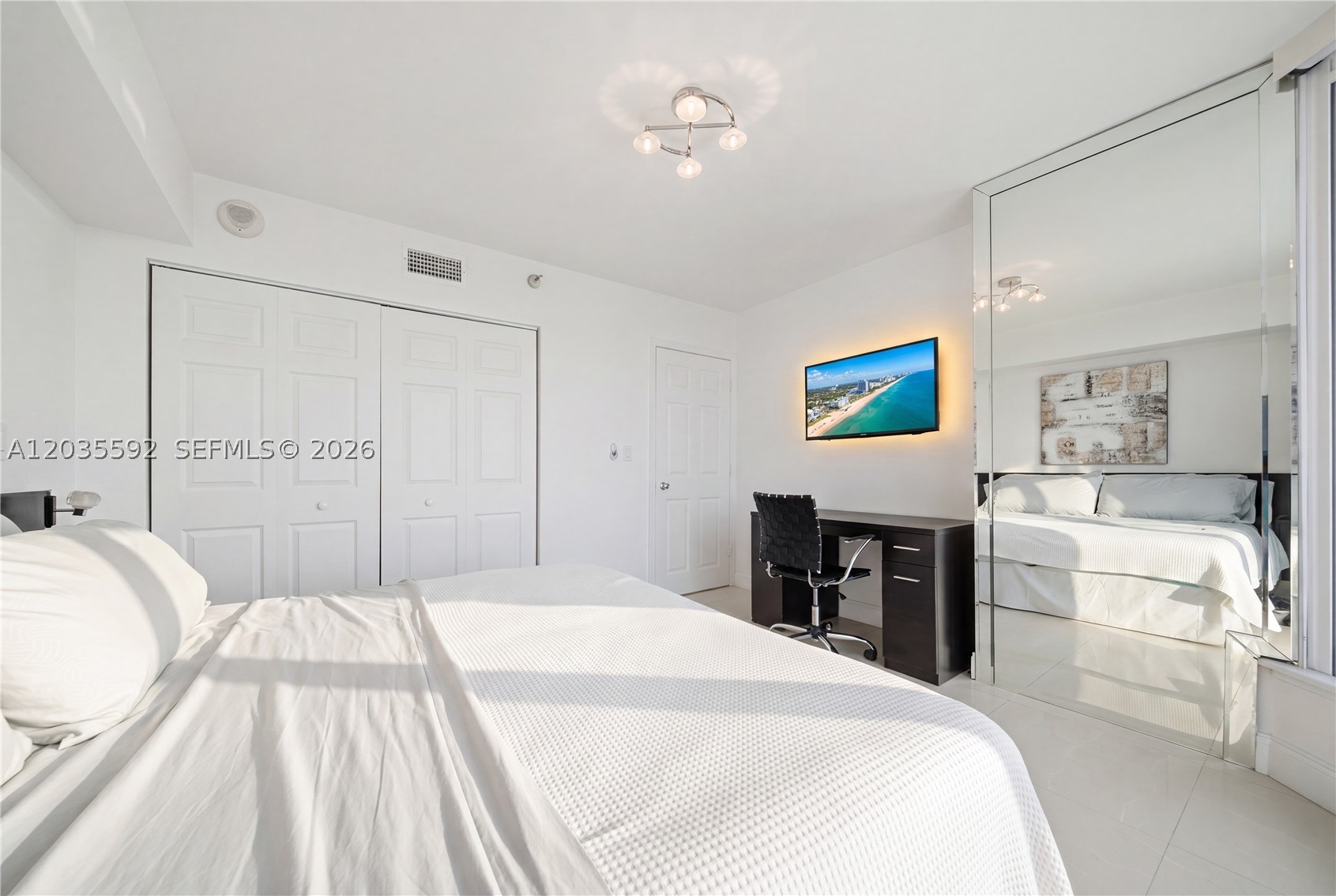 3530 Mystic Pointe Dr #2013, Aventura FL 33180