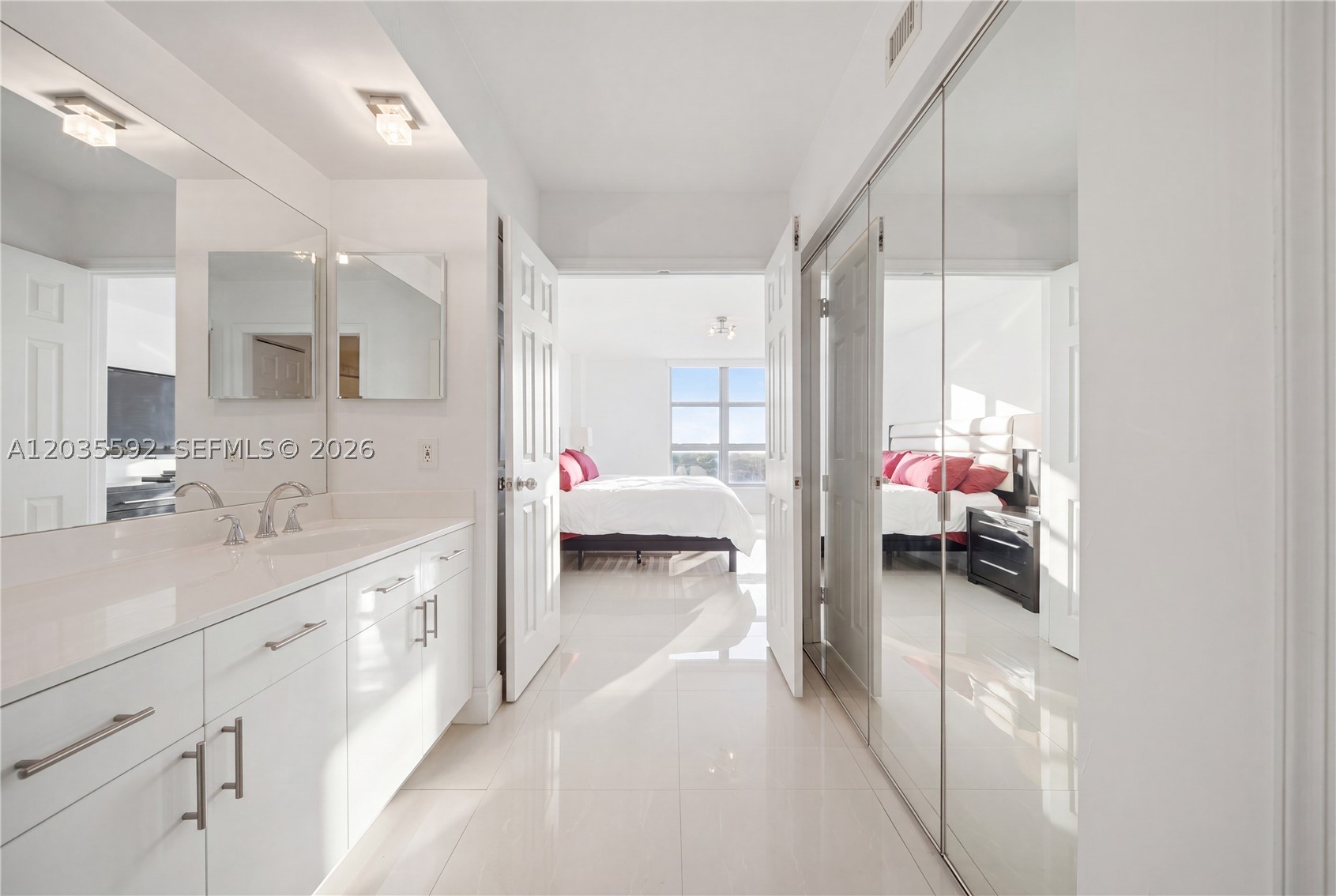 3530 Mystic Pointe Dr #2013, Aventura FL 33180