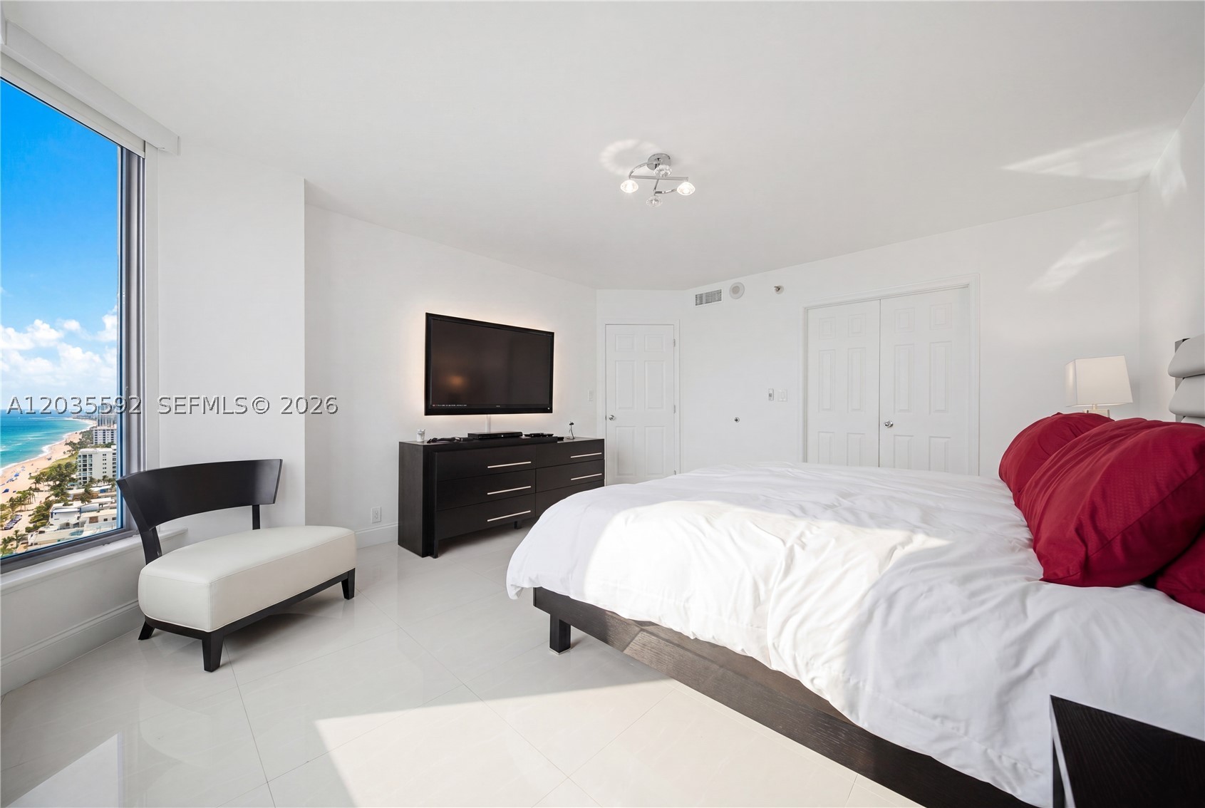 3530 Mystic Pointe Dr #2013, Aventura FL 33180