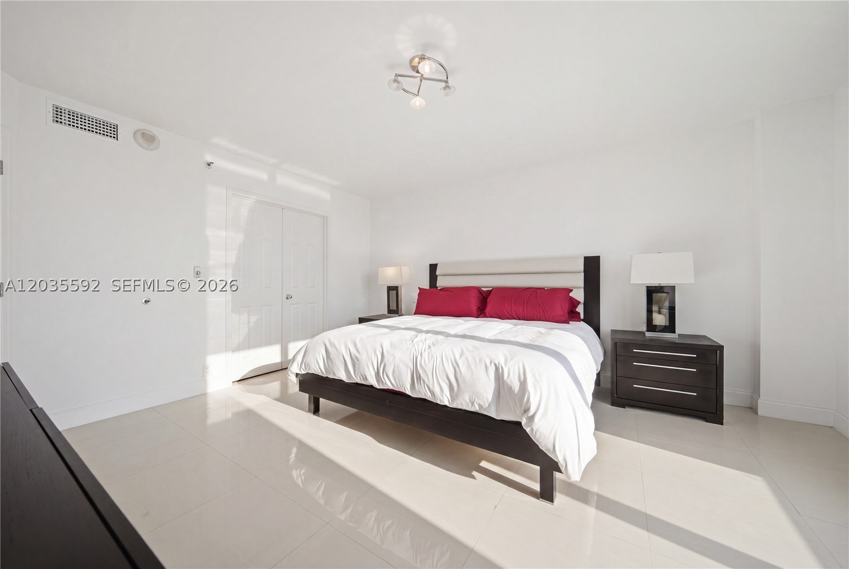 3530 Mystic Pointe Dr #2013, Aventura FL 33180