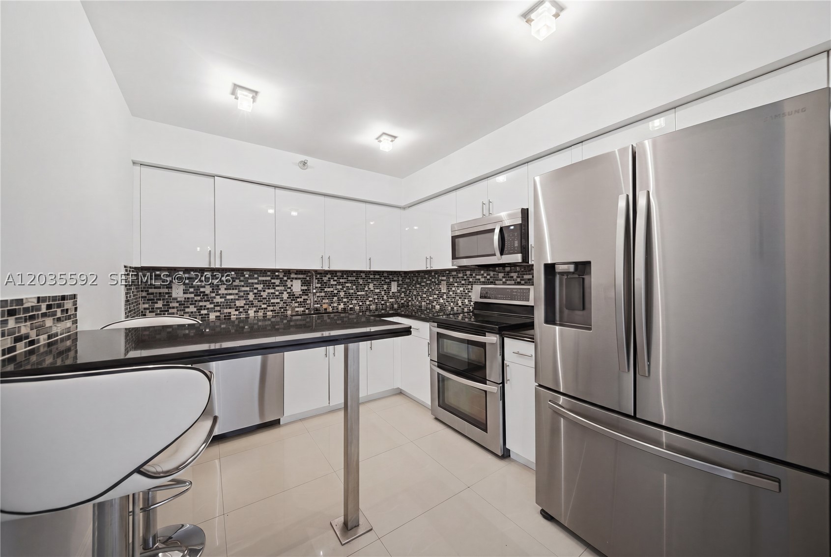 3530 Mystic Pointe Dr #2013, Aventura FL 33180