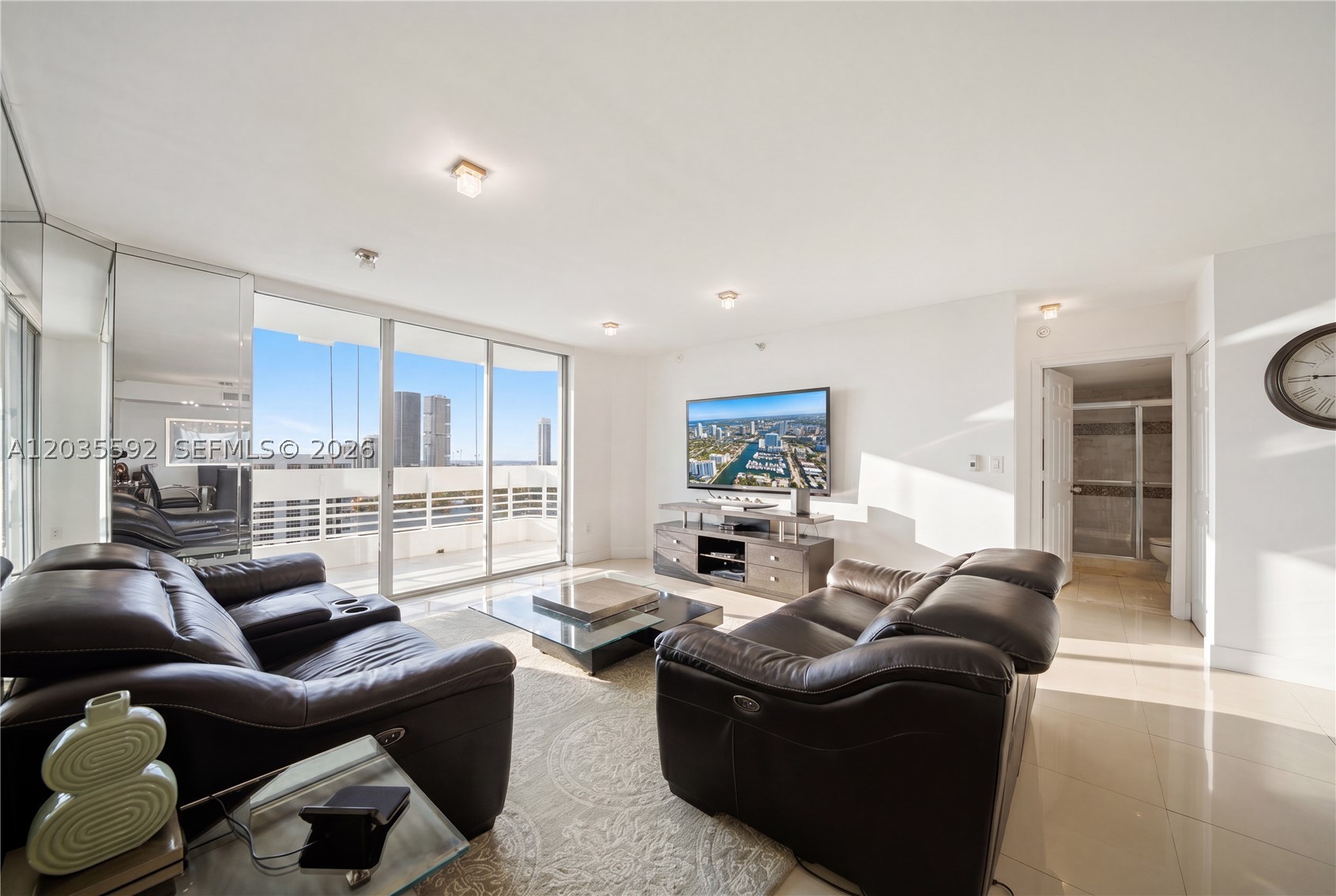 3530 Mystic Pointe Dr #2013, Aventura FL 33180
