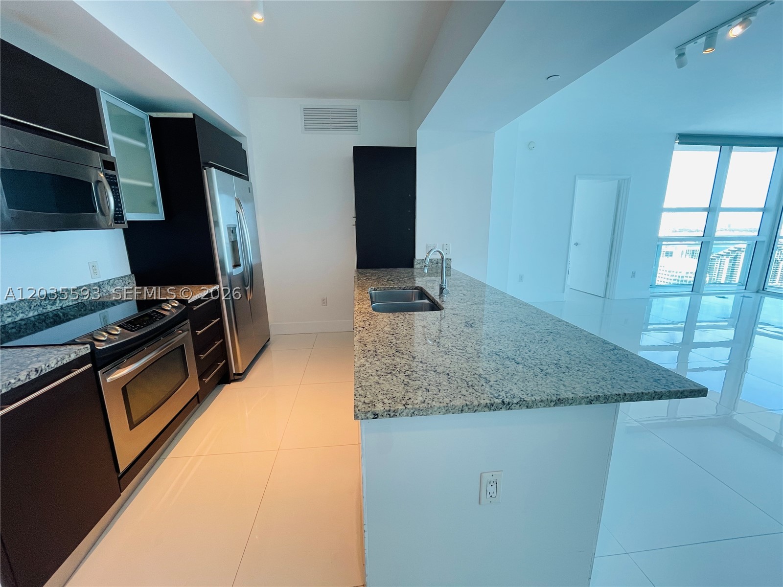 950 Brickell Bay Dr #3210, Miami FL 33131