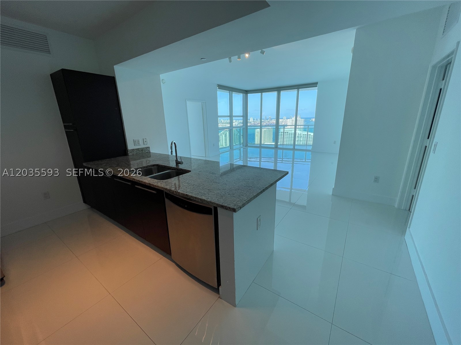 950 Brickell Bay Dr #3210, Miami FL 33131
