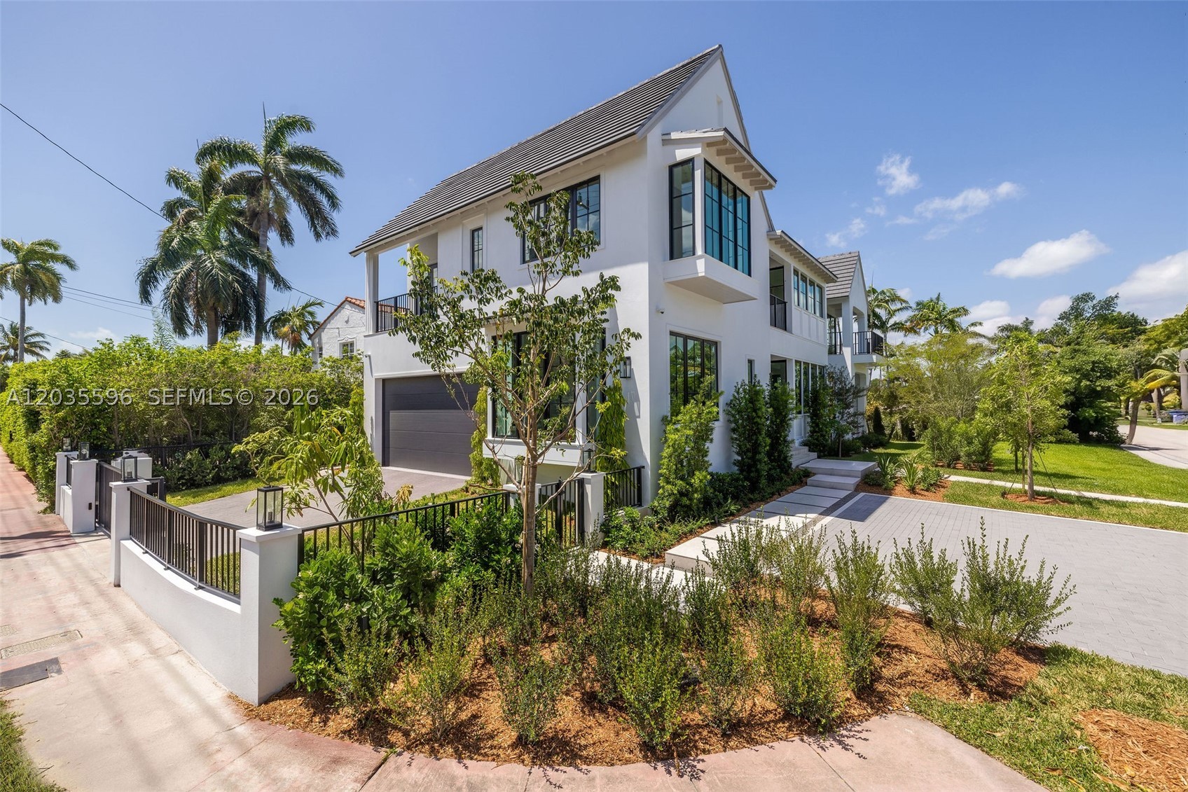 5262 La Gorce Dr, Miami Beach FL 33140