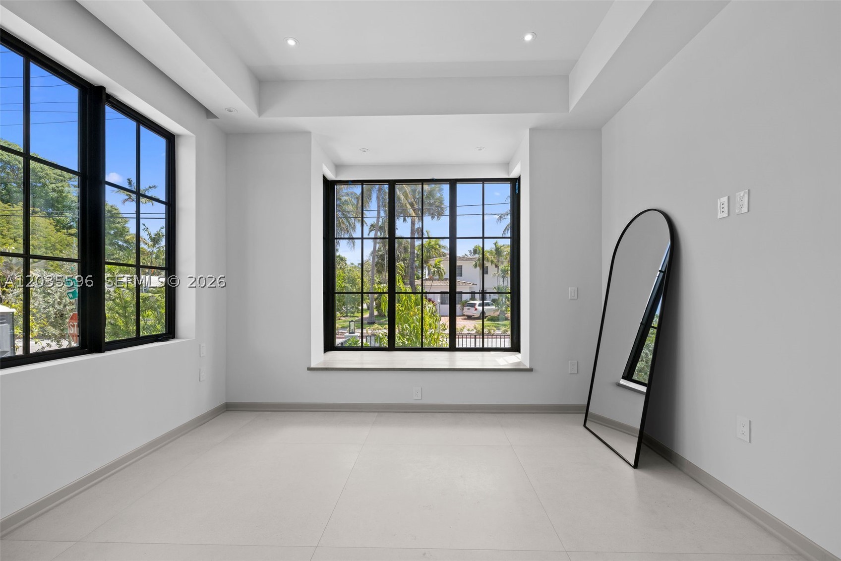 5262 La Gorce Dr, Miami Beach FL 33140