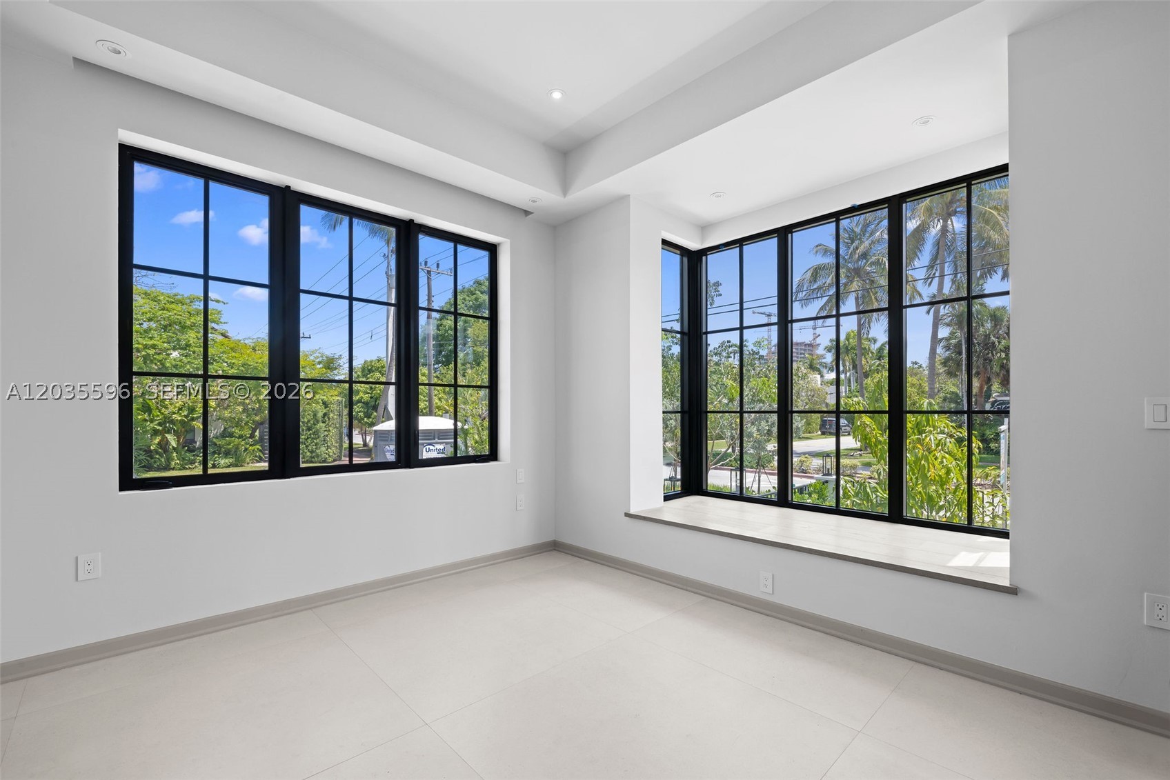 5262 La Gorce Dr, Miami Beach FL 33140