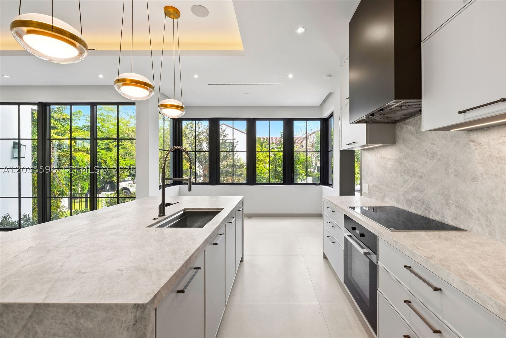 5262 La Gorce Dr, Miami Beach FL 33140