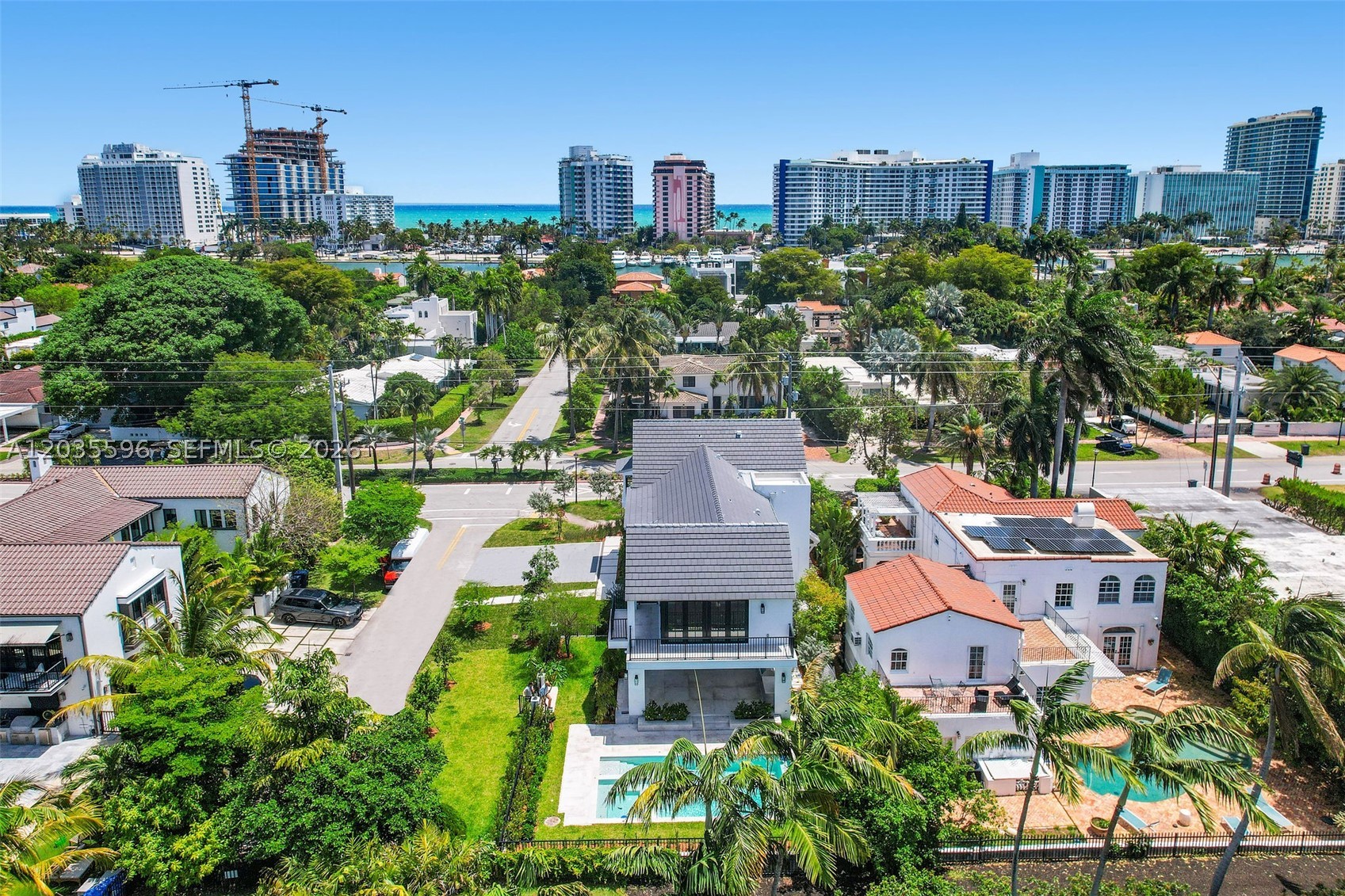 5262 La Gorce Dr, Miami Beach FL 33140