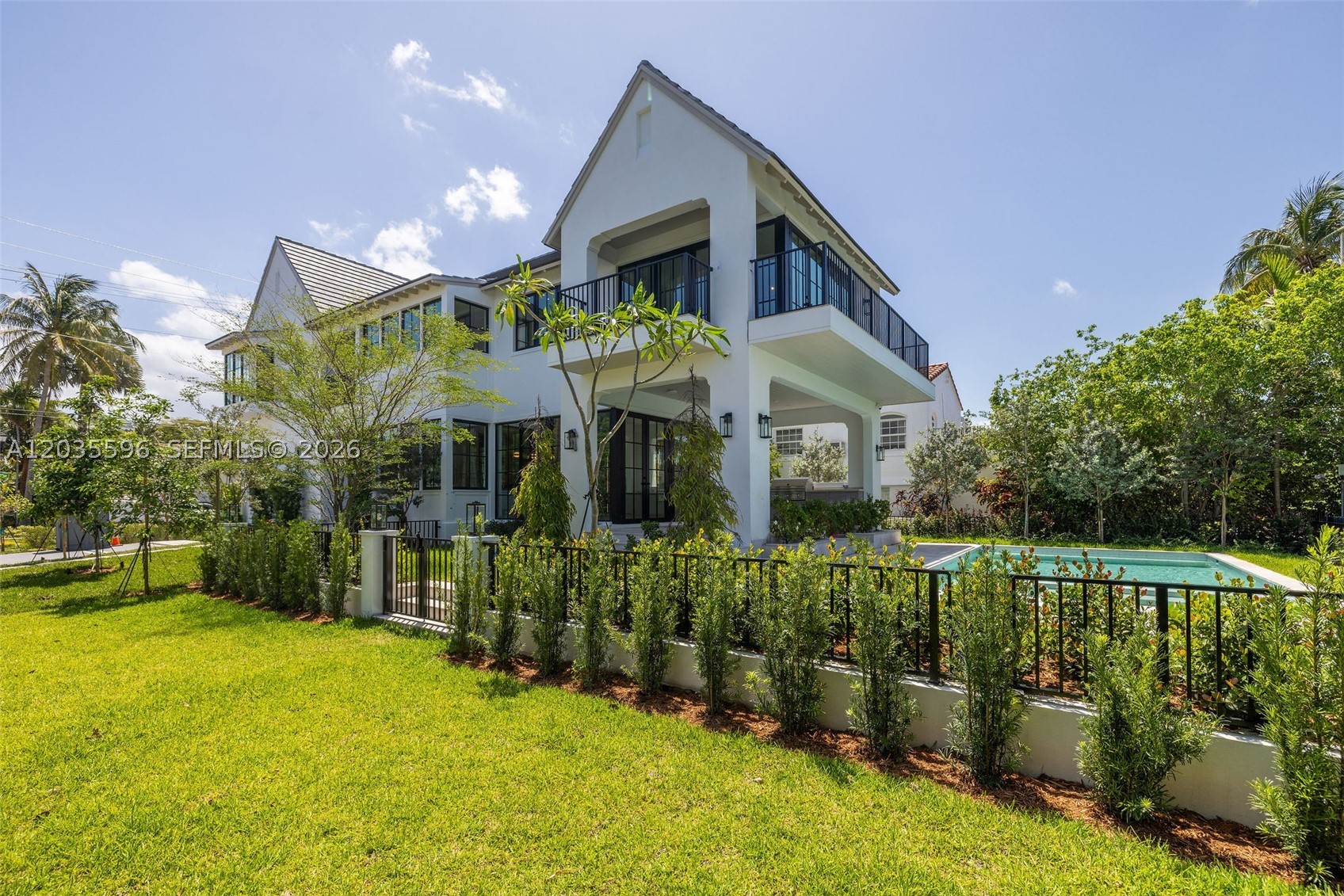 5262 La Gorce Dr, Miami Beach FL 33140
