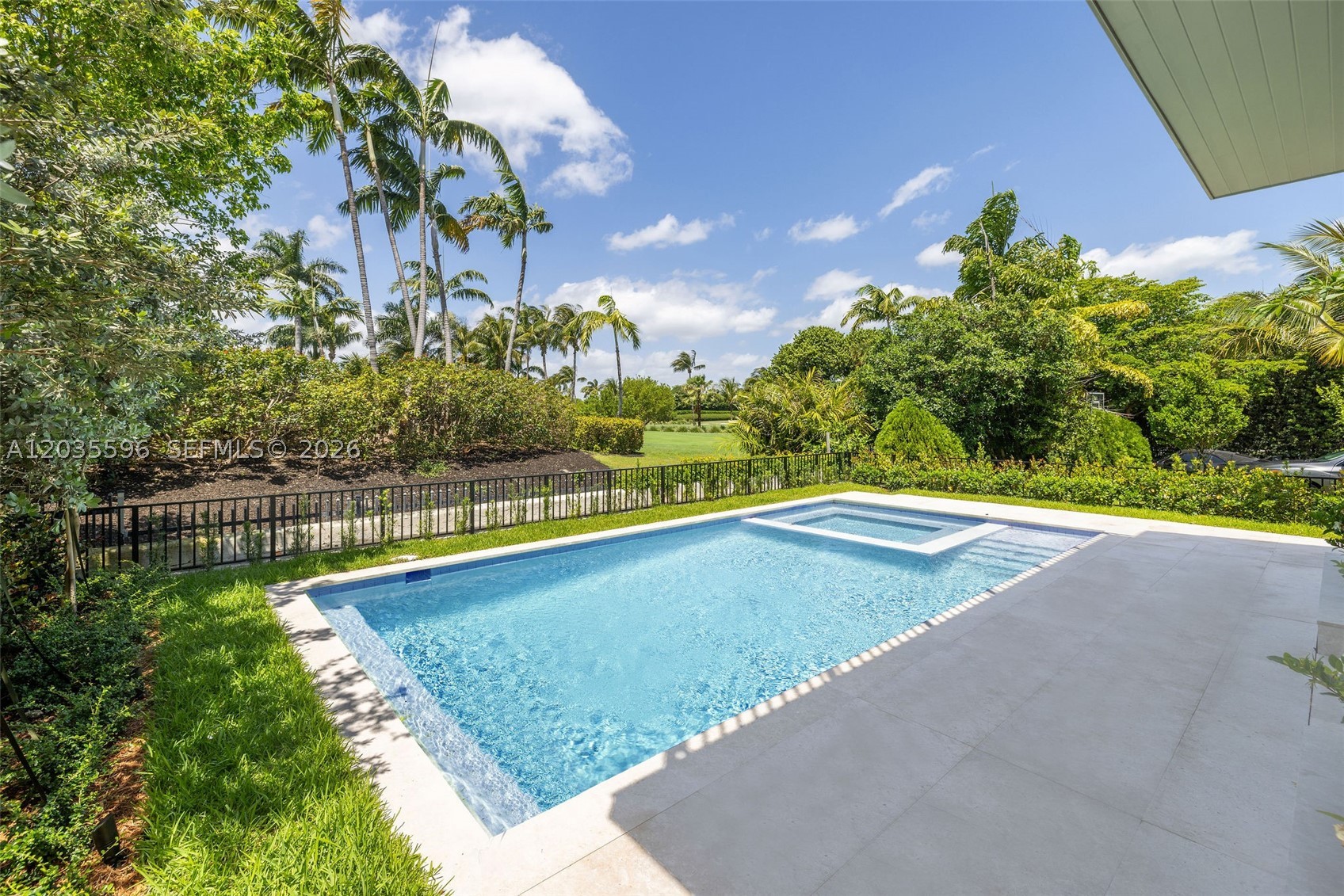 5262 La Gorce Dr, Miami Beach FL 33140