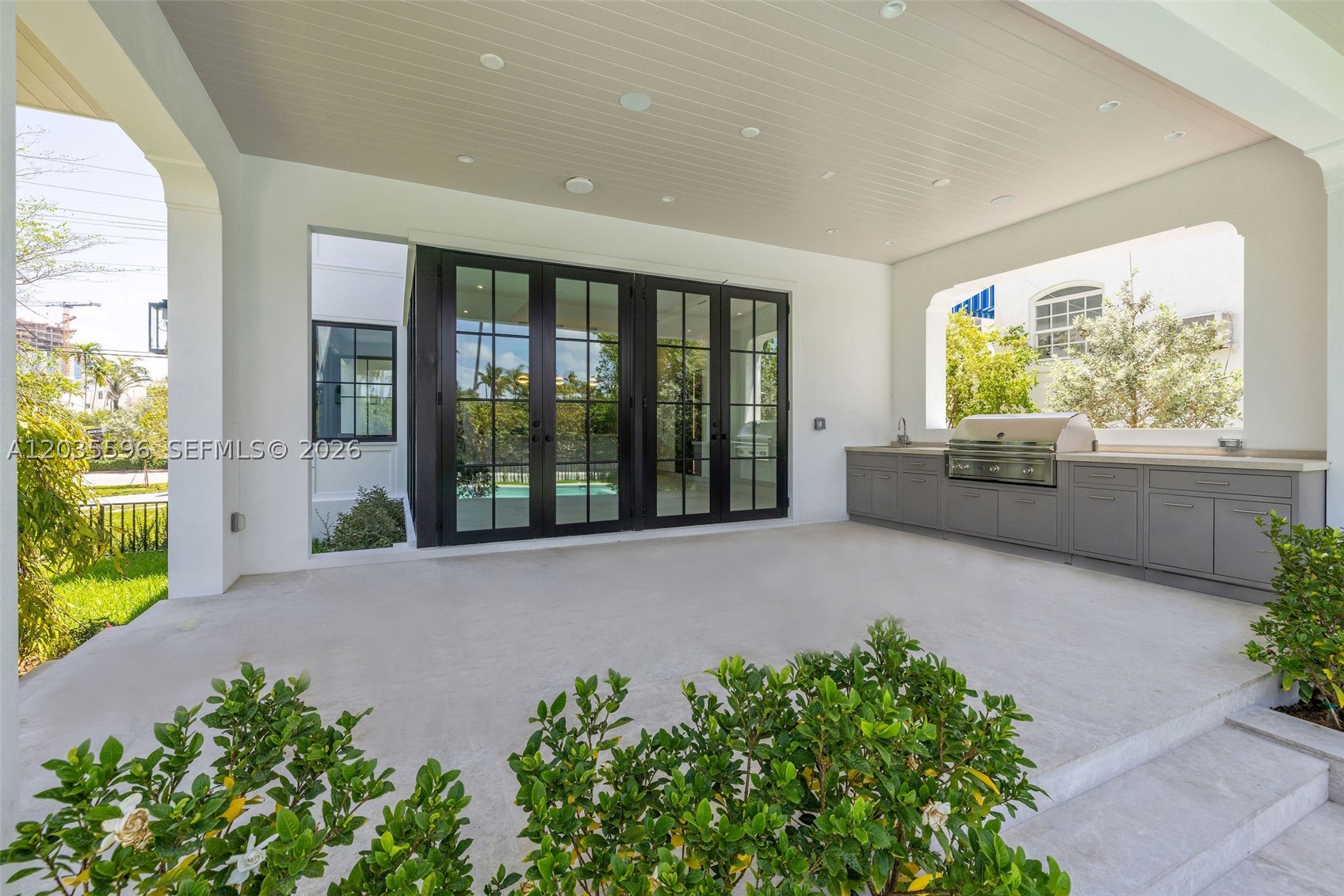 5262 La Gorce Dr, Miami Beach FL 33140