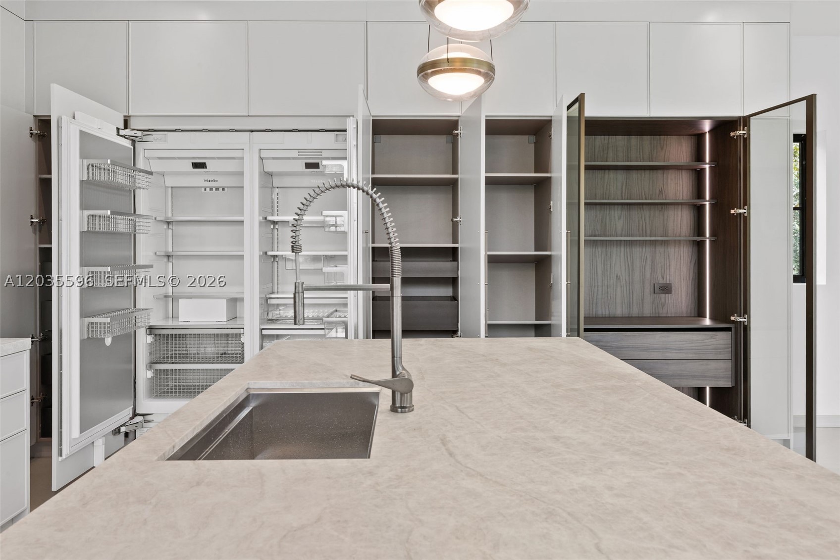5262 La Gorce Dr, Miami Beach FL 33140