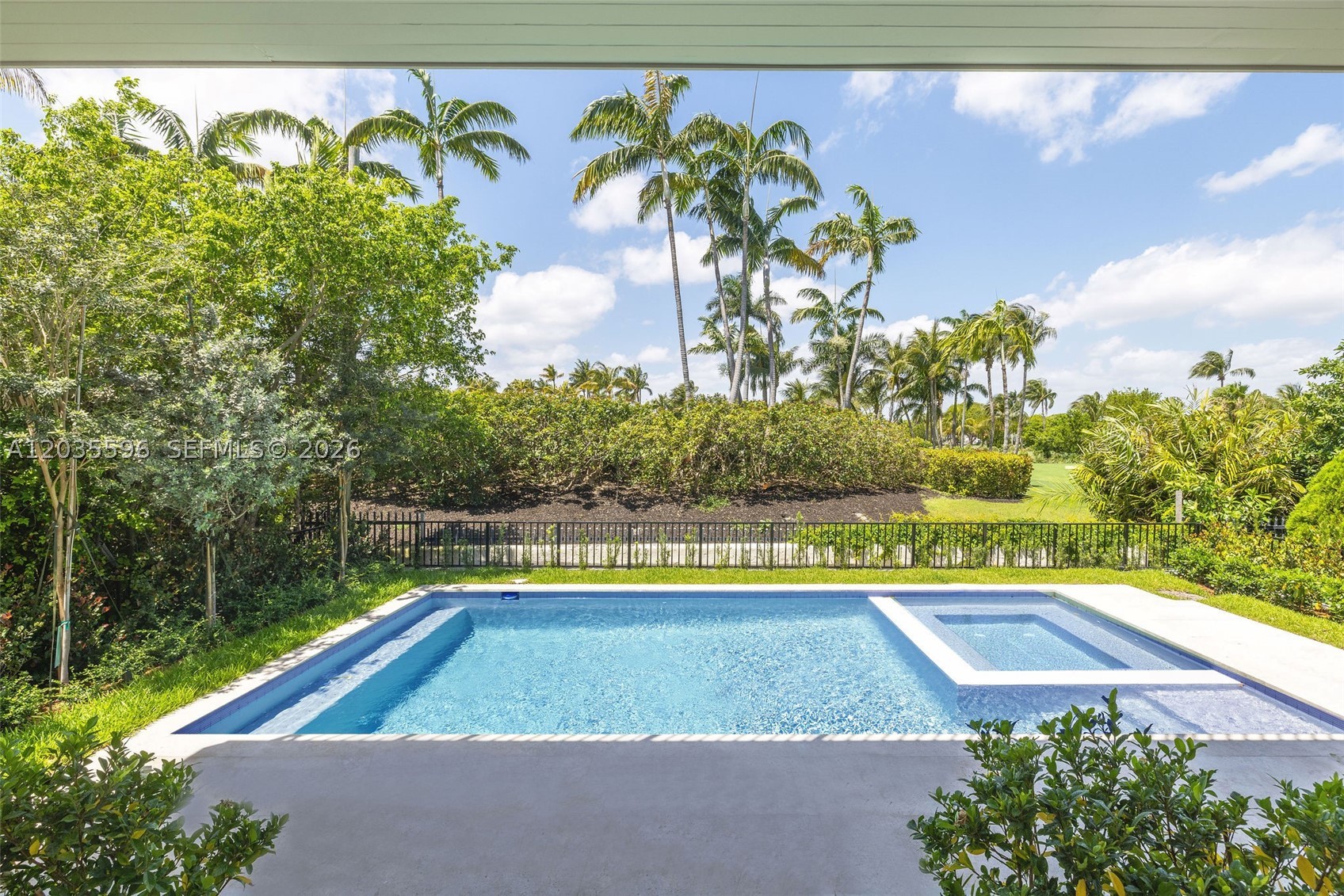 5262 La Gorce Dr, Miami Beach FL 33140