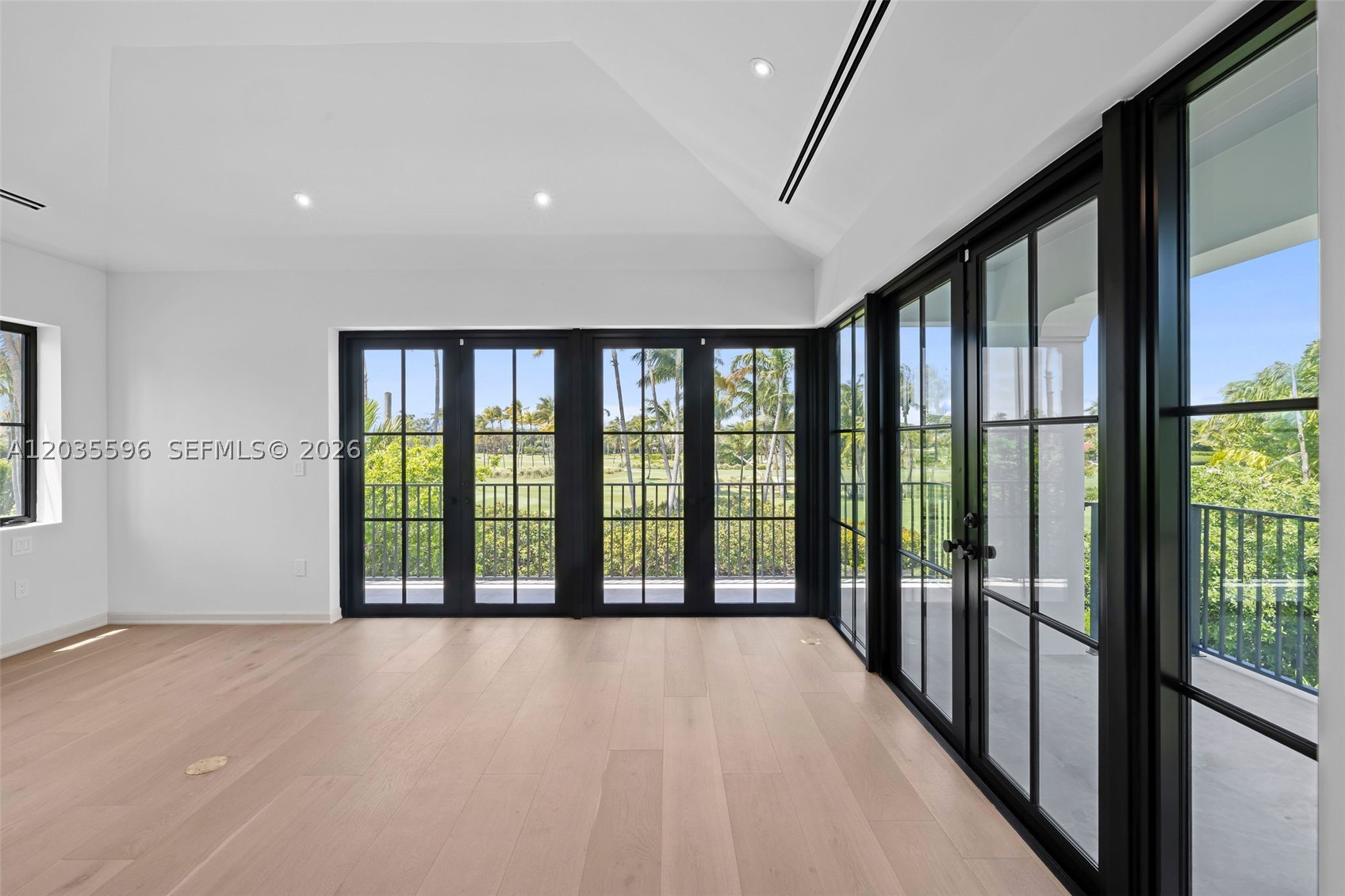 5262 La Gorce Dr, Miami Beach FL 33140