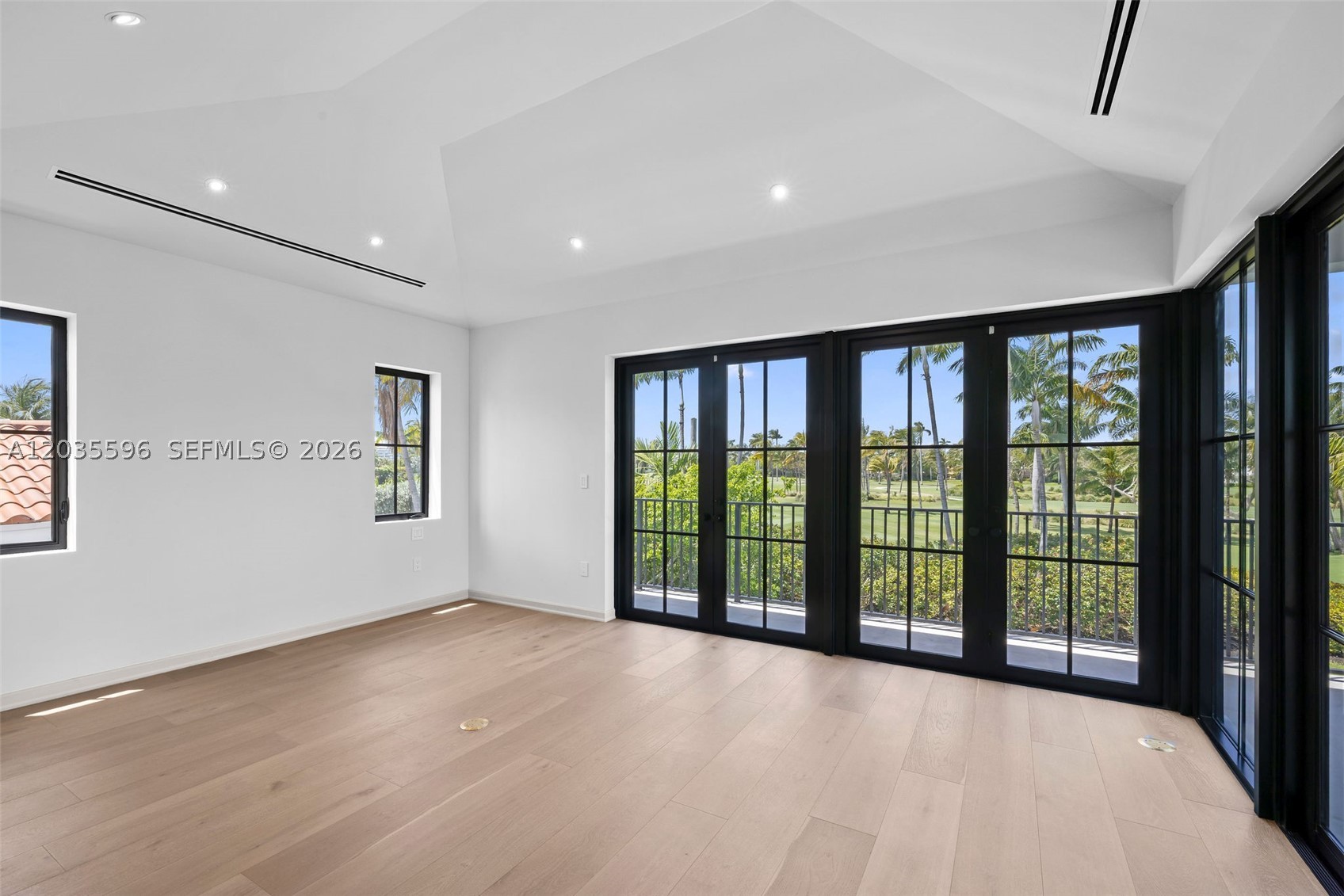 5262 La Gorce Dr, Miami Beach FL 33140