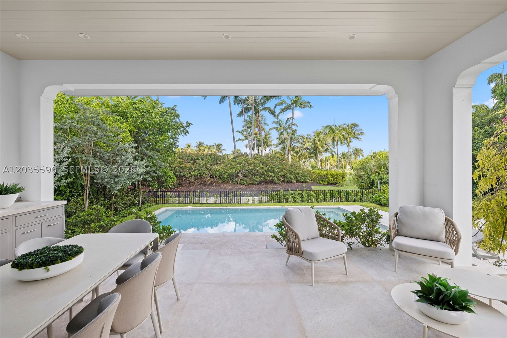 5262 La Gorce Dr, Miami Beach FL 33140
