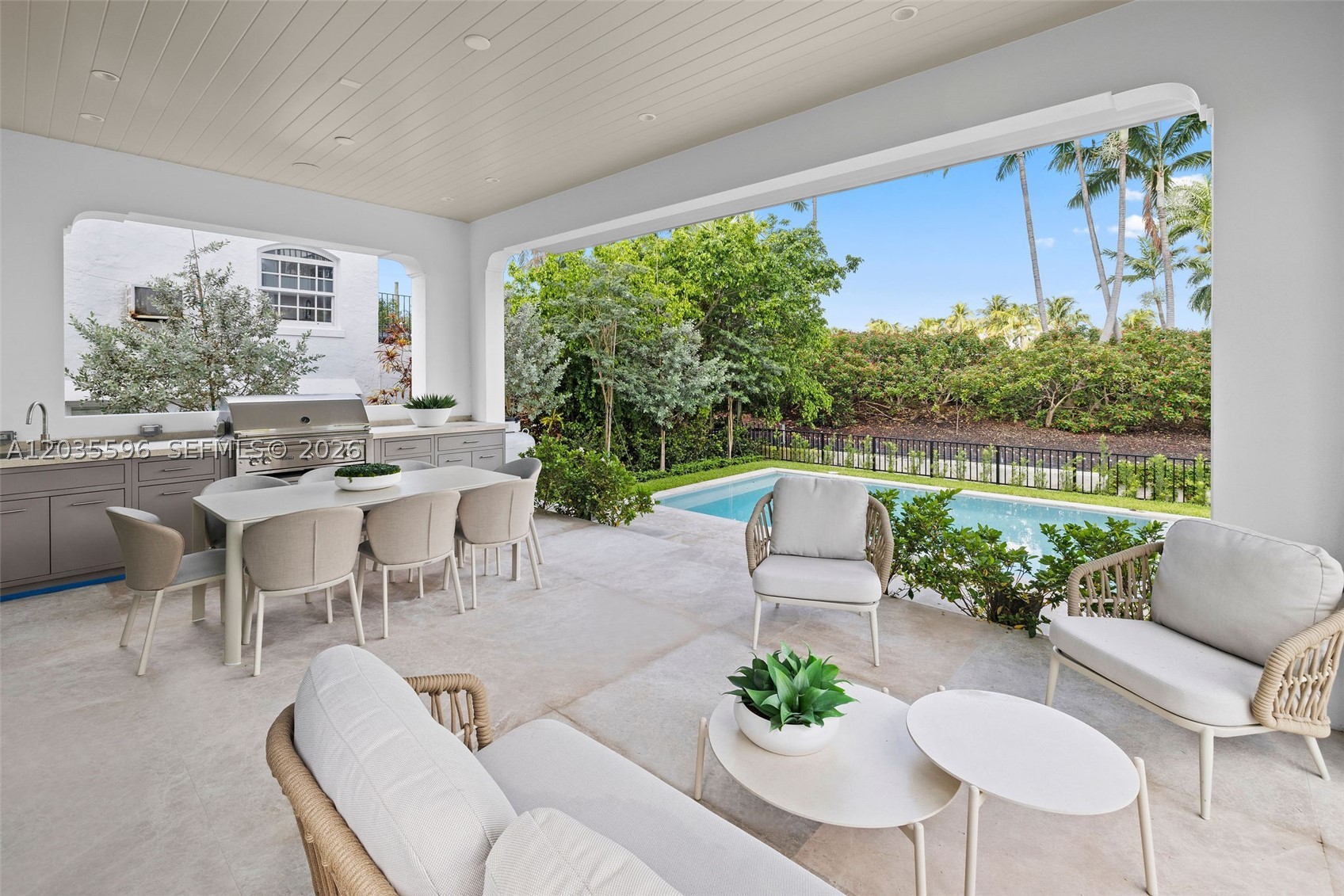 5262 La Gorce Dr, Miami Beach FL 33140