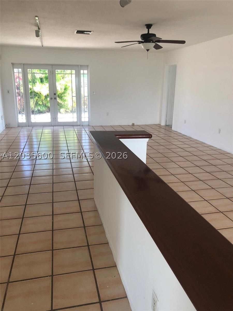 Dania Beach FL 33004 - A12035600