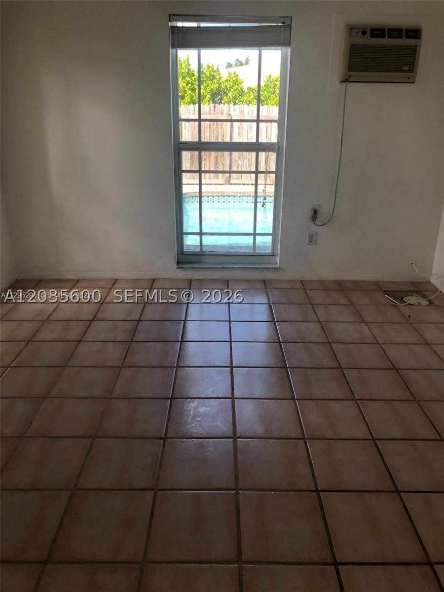 Dania Beach FL 33004 - A12035600
