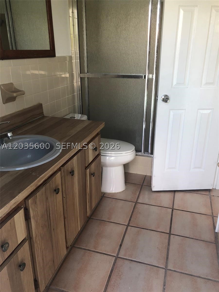 Dania Beach FL 33004 - A12035600